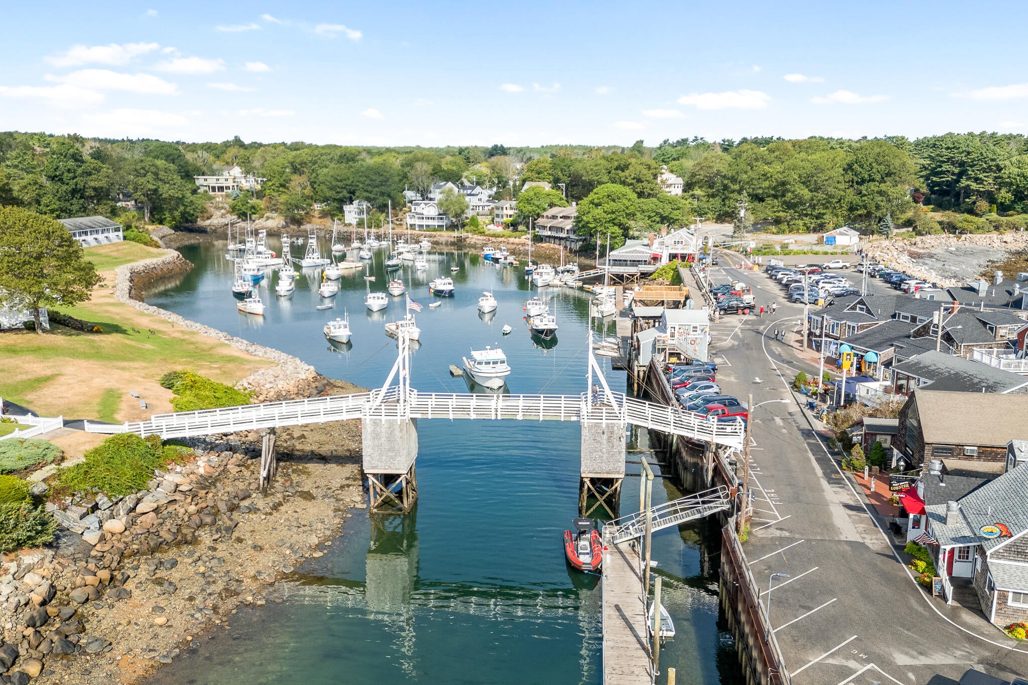 Ogunquit, Maine, 03907, United States, 1 Bedroom Bedrooms, ,2 BathroomsBathrooms,Residential,Active,1933864