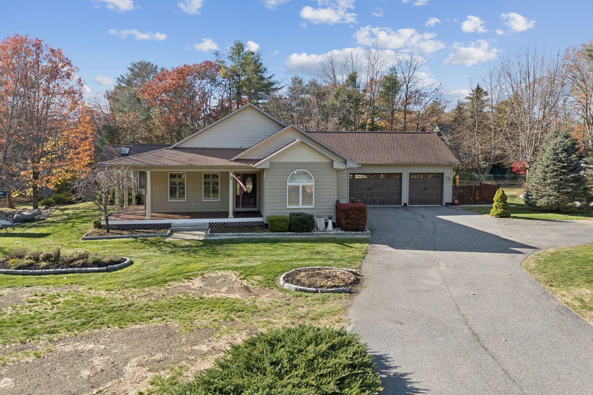 Brunswick, Maine, 04011, United States, 3 Bedrooms Bedrooms, ,3 BathroomsBathrooms,Residential,Active,1985566