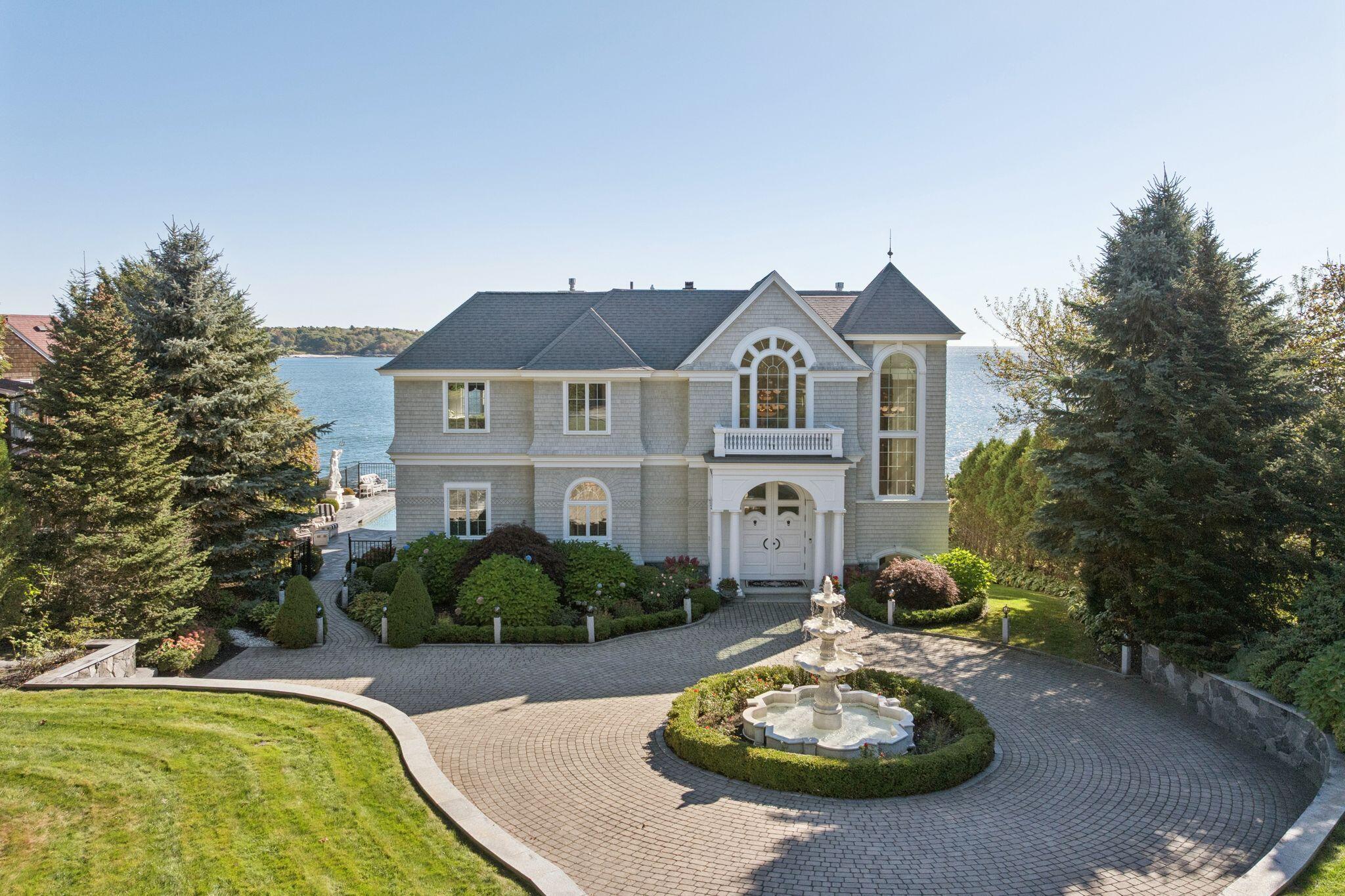 South Portland, Maine, 04106, United States, 3 Bedrooms Bedrooms, ,5 BathroomsBathrooms,Residential,Active,1954023