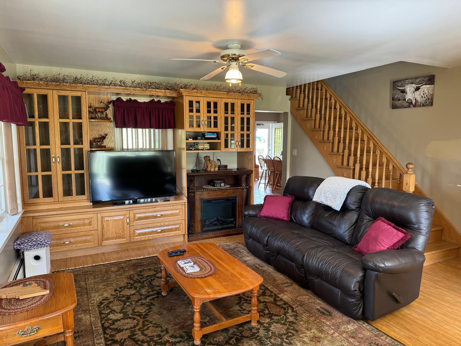 New Canada, Maine, 04743, United States, 6 Bedrooms Bedrooms, ,2 BathroomsBathrooms,Residential,Active,1702003