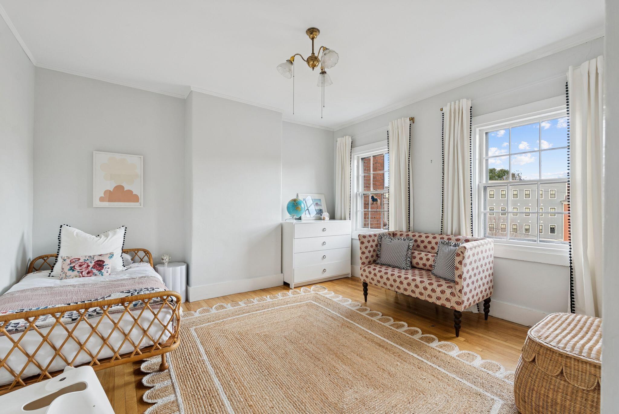 Portland, Maine, 04102, United States, 4 Bedrooms Bedrooms, ,3 BathroomsBathrooms,Residential,Active,1965802