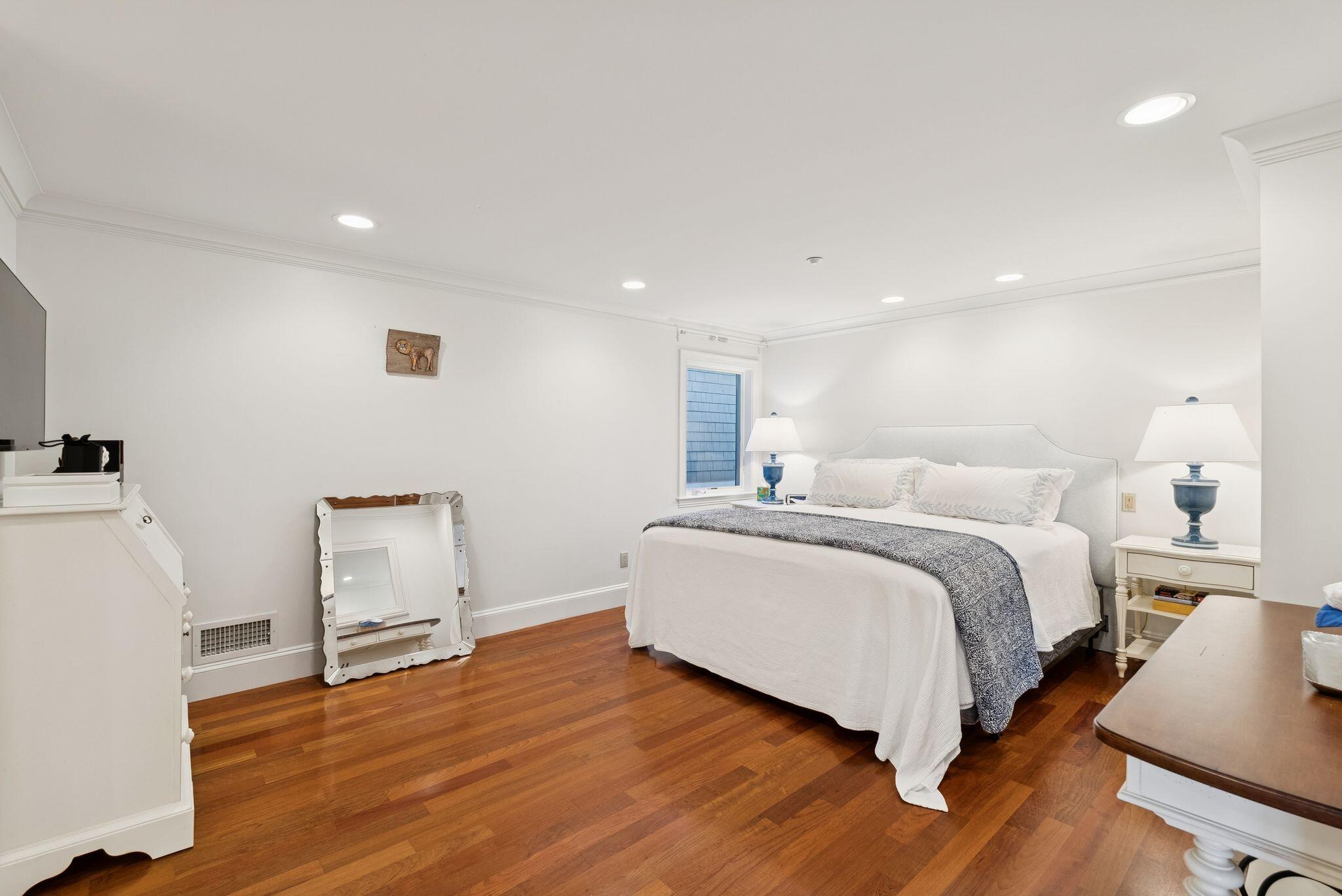 Scarborough, Maine, 04074, United States, 2 Bedrooms Bedrooms, ,3 BathroomsBathrooms,Residential,Active,1972151