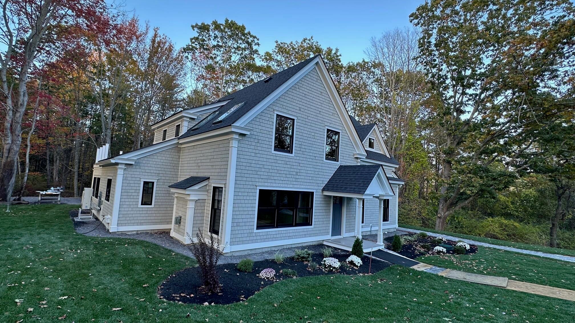 Kennebunkport, Maine, 04046, United States, 4 Bedrooms Bedrooms, ,4 BathroomsBathrooms,Residential,Active,1968434