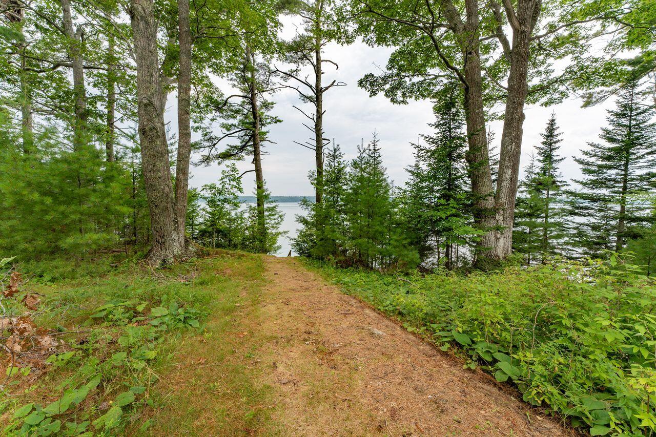 Brunswick, Maine, 04011, United States, 4 Bedrooms Bedrooms, ,3 BathroomsBathrooms,Residential,Active,1900497