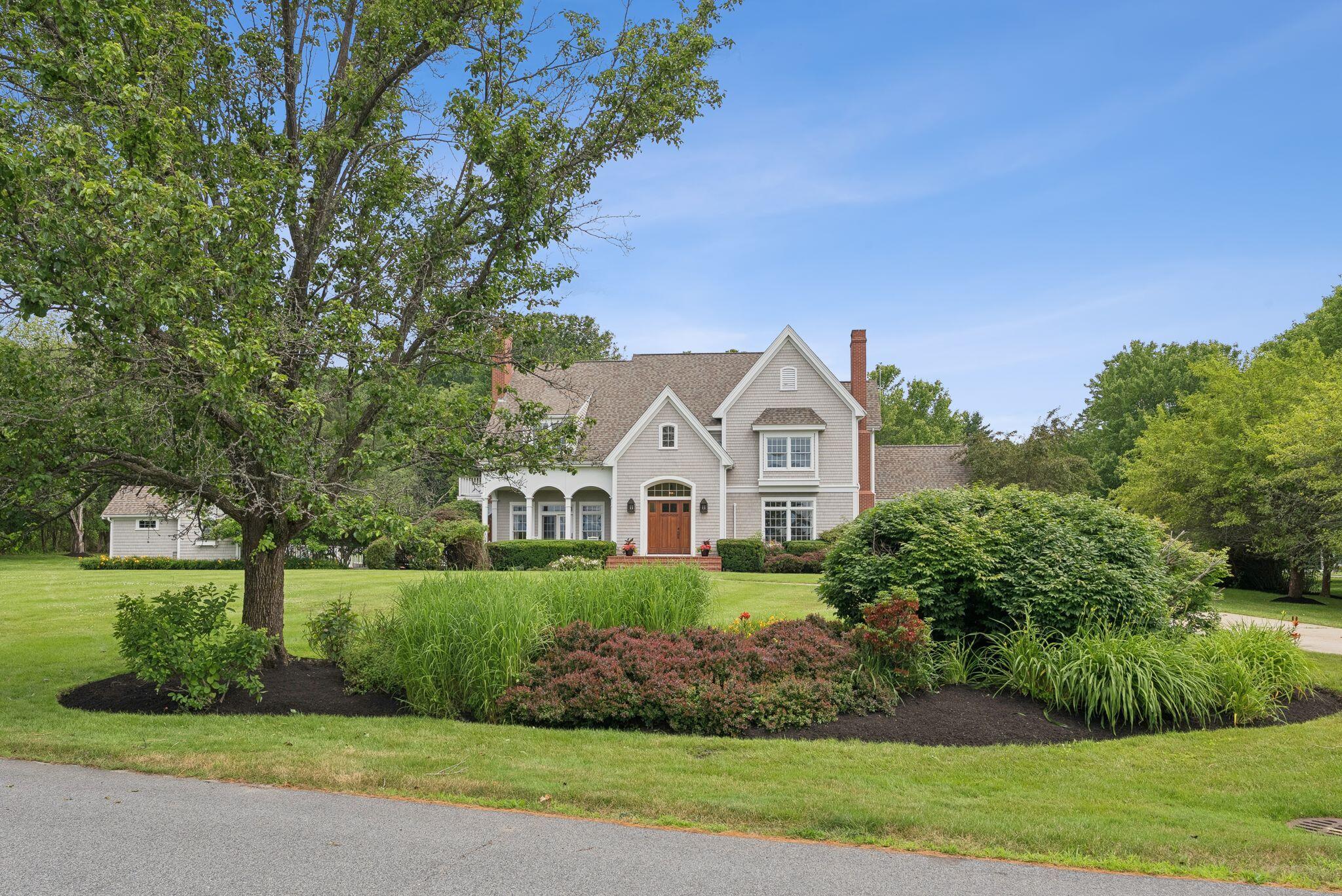 Cumberland, Maine, 04110, United States, 4 Bedrooms Bedrooms, ,5 BathroomsBathrooms,Residential,Active,1886783