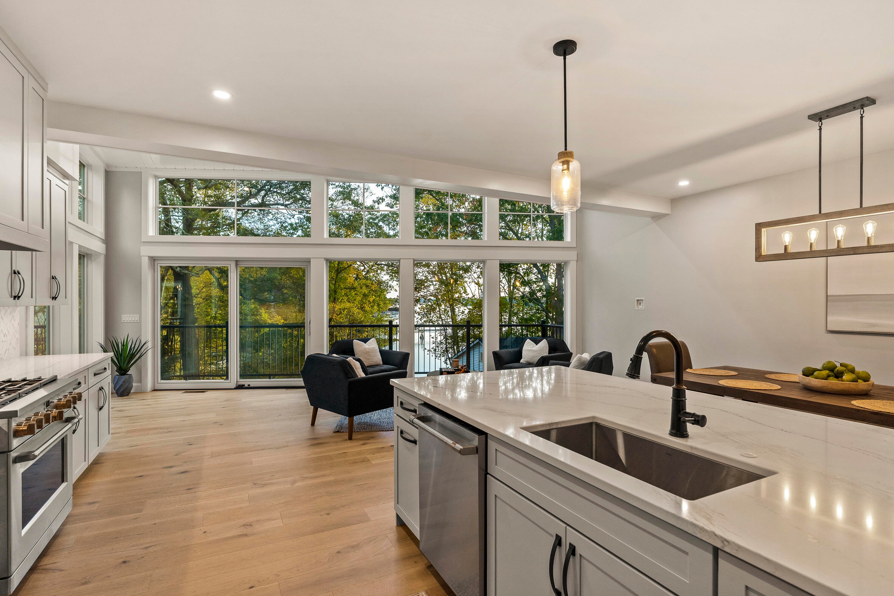 Falmouth, Maine, 04105, United States, 5 Bedrooms Bedrooms, ,6 BathroomsBathrooms,Residential,Active,2028555