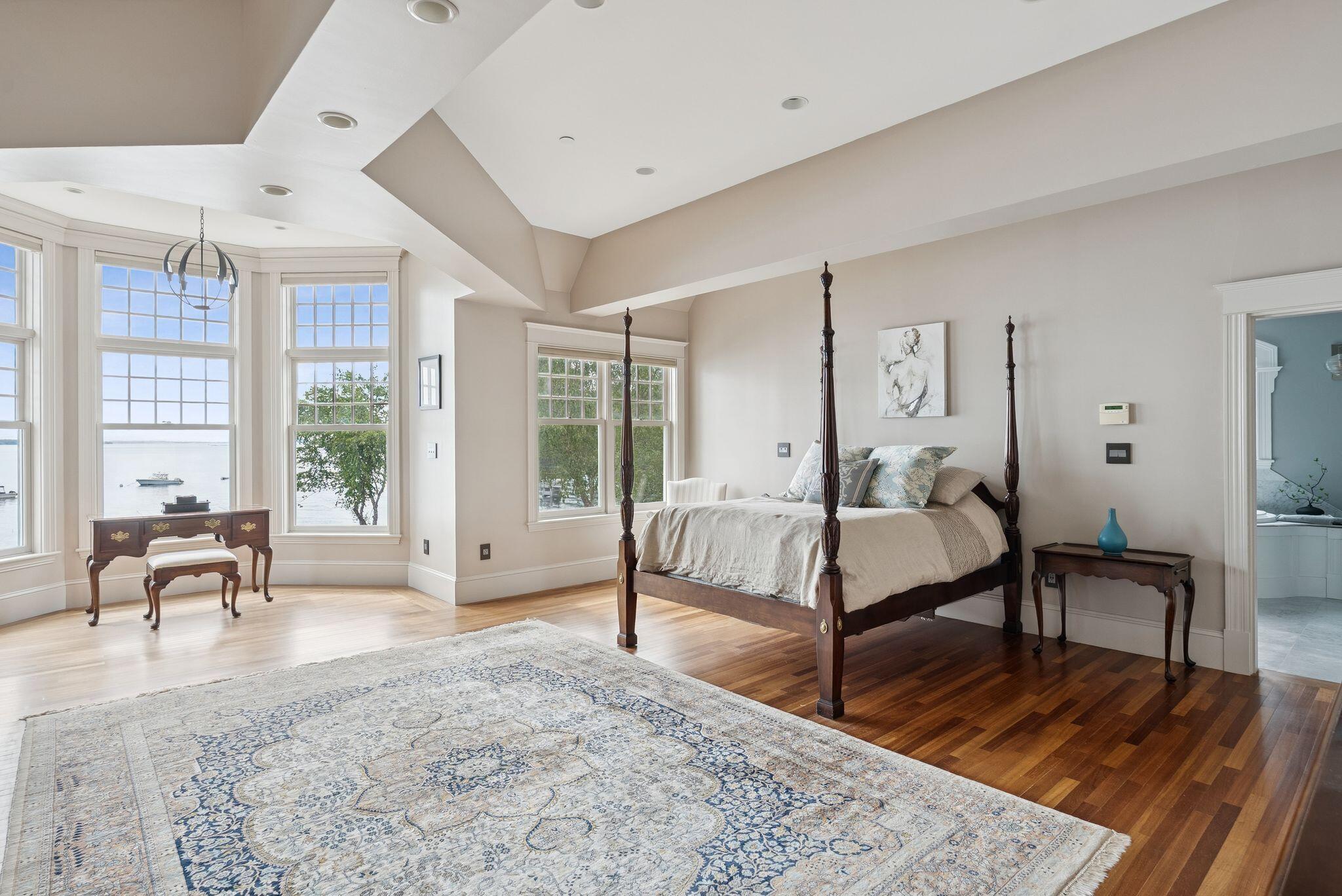 Yarmouth, Maine, 04096, United States, 4 Bedrooms Bedrooms, ,5 BathroomsBathrooms,Residential,Active,1945252