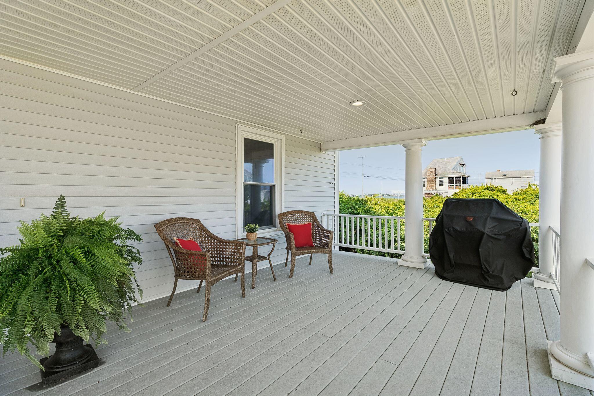 Biddeford, Maine, 04005, United States, 5 Bedrooms Bedrooms, ,2 BathroomsBathrooms,Residential,Active,1903206