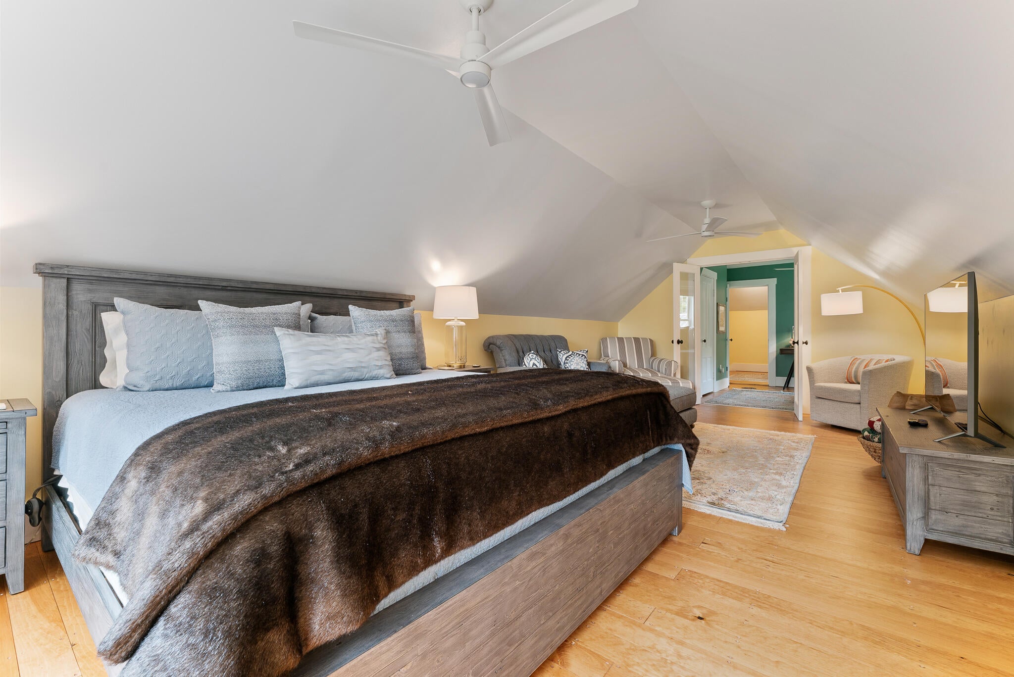 South Berwick, Maine, 03908, United States, 3 Bedrooms Bedrooms, ,2 BathroomsBathrooms,Residential,Active,1929451