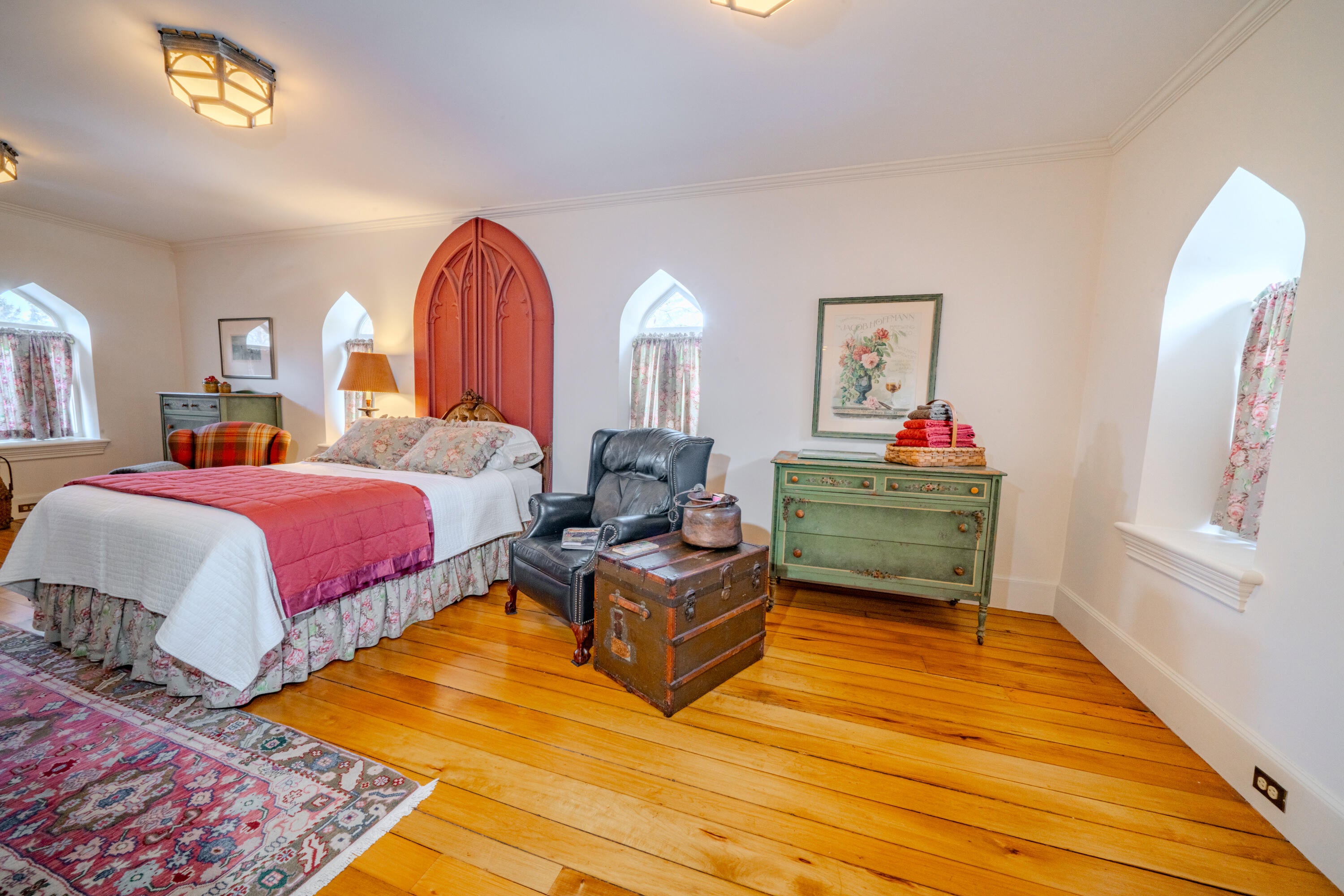 Belfast, Maine, 04915, United States, ,2 BathroomsBathrooms,Residential,Active,1762819