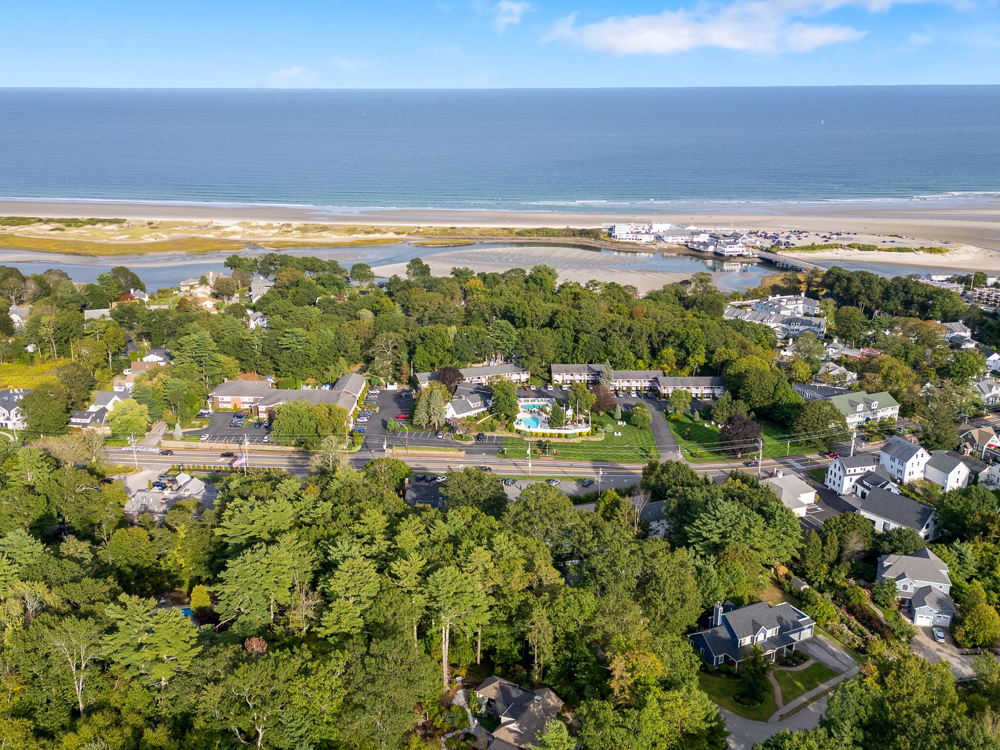Ogunquit, Maine, 03907, United States, 7 Bedrooms Bedrooms, ,7 BathroomsBathrooms,Residential,Active,1942380