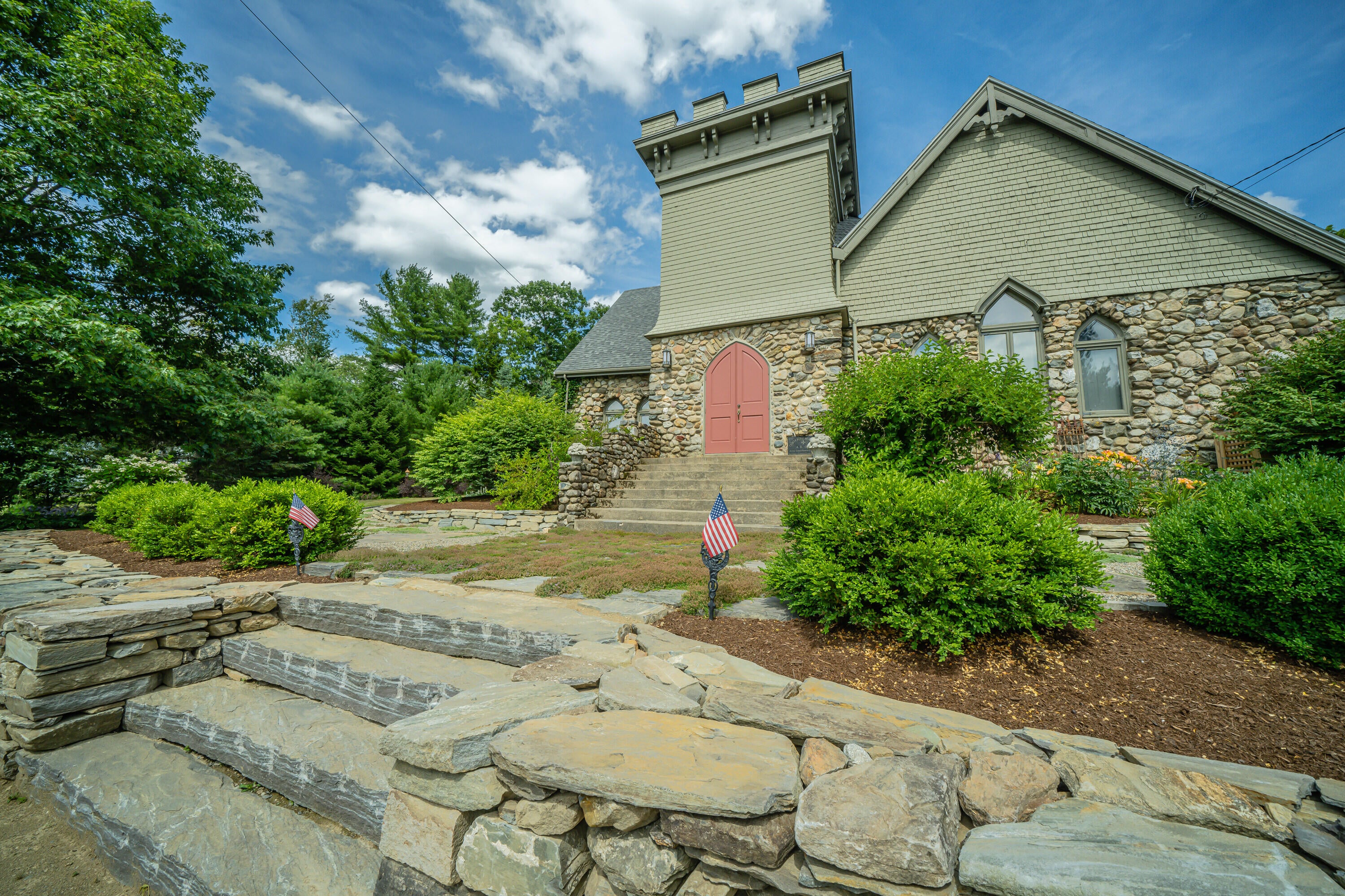 Belfast, Maine, 04915, United States, ,2 BathroomsBathrooms,Residential,Active,1762819