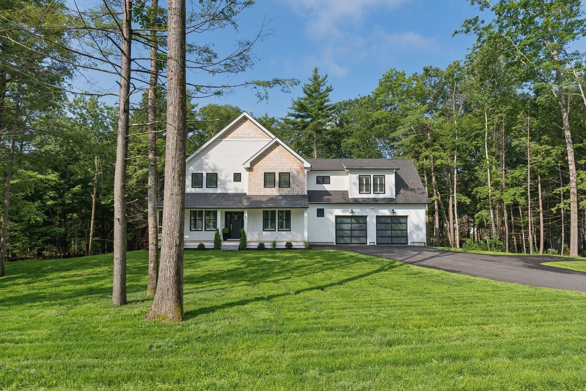 Cumberland, Maine, 04021, United States, ,5 BathroomsBathrooms,Residential,Active,1899925
