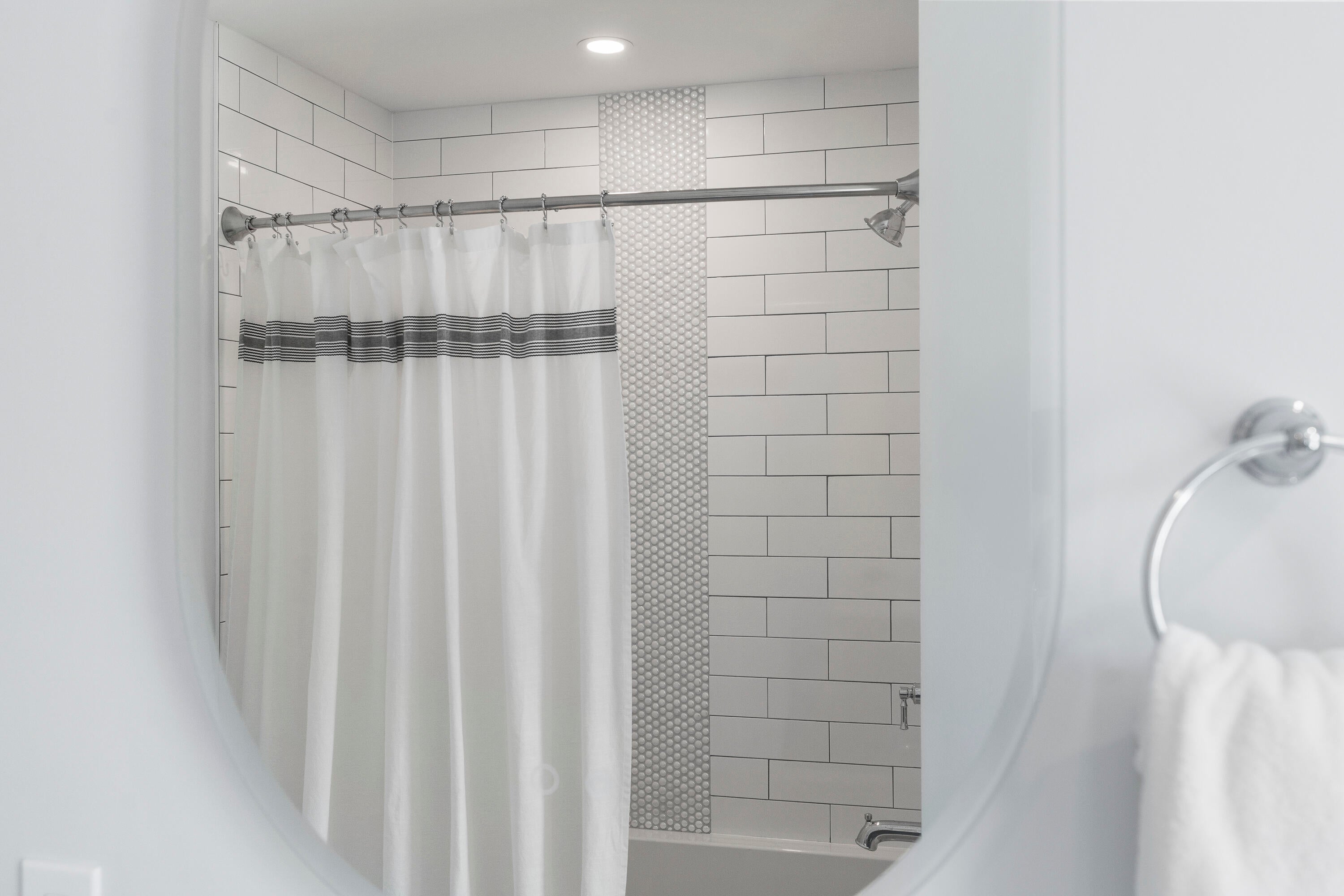 Falmouth, Maine, 04105, United States, 5 Bedrooms Bedrooms, ,6 BathroomsBathrooms,Residential,Active,1853629