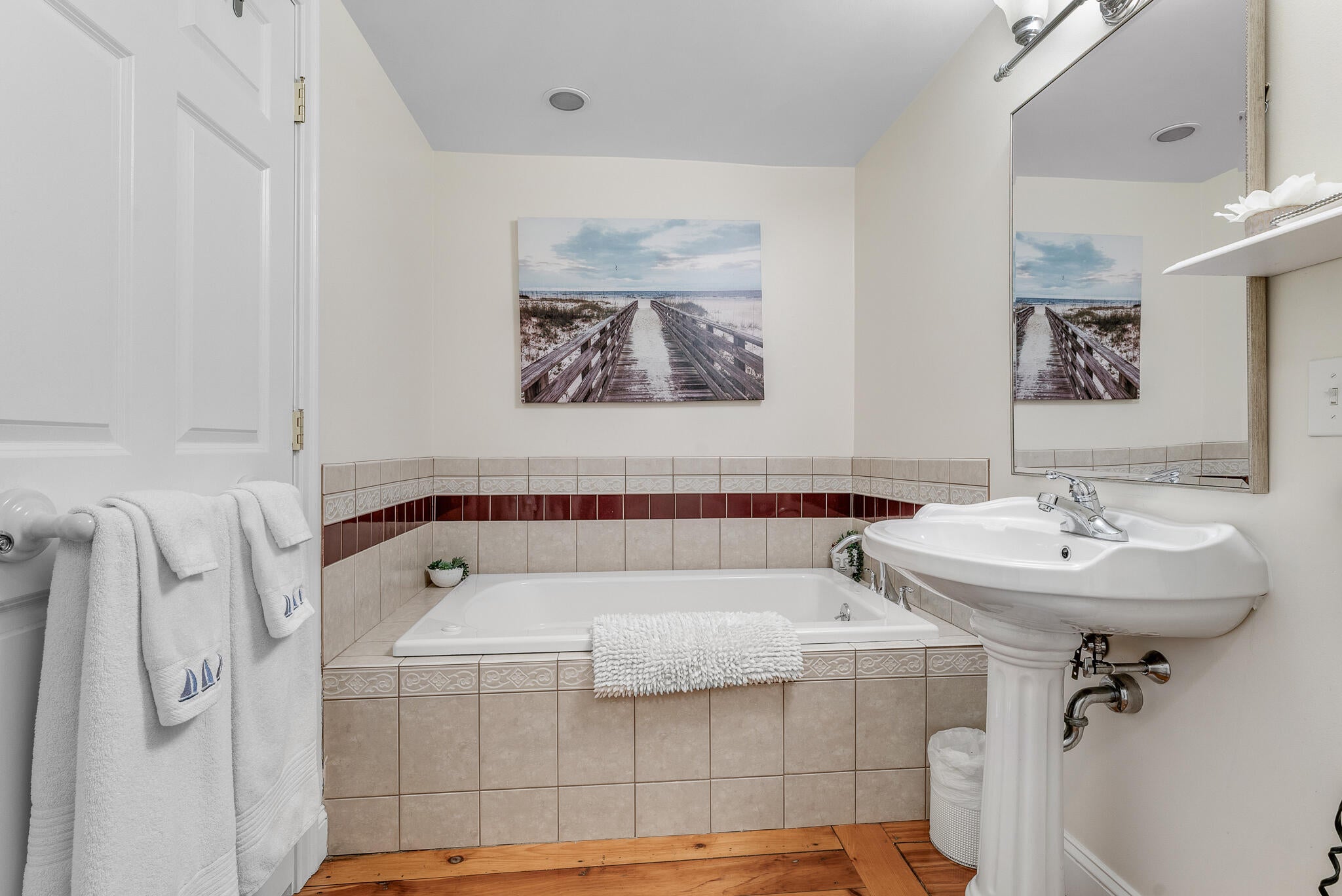 Wells, Maine, 04090, United States, 7 Bedrooms Bedrooms, ,8 BathroomsBathrooms,Residential,Active,2006791