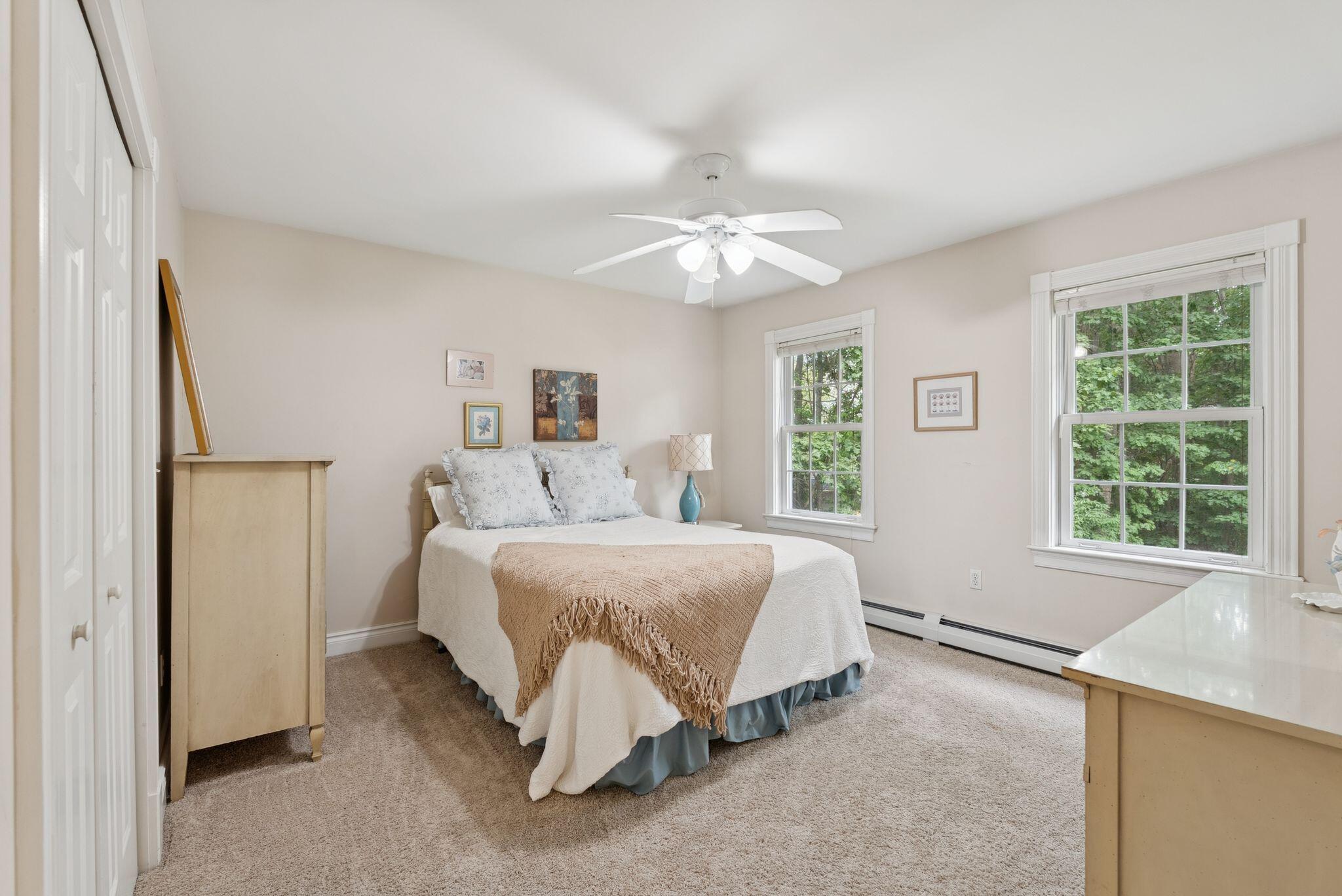Falmouth, Maine, 04105, United States, 4 Bedrooms Bedrooms, ,3 BathroomsBathrooms,Residential,Active,1920228