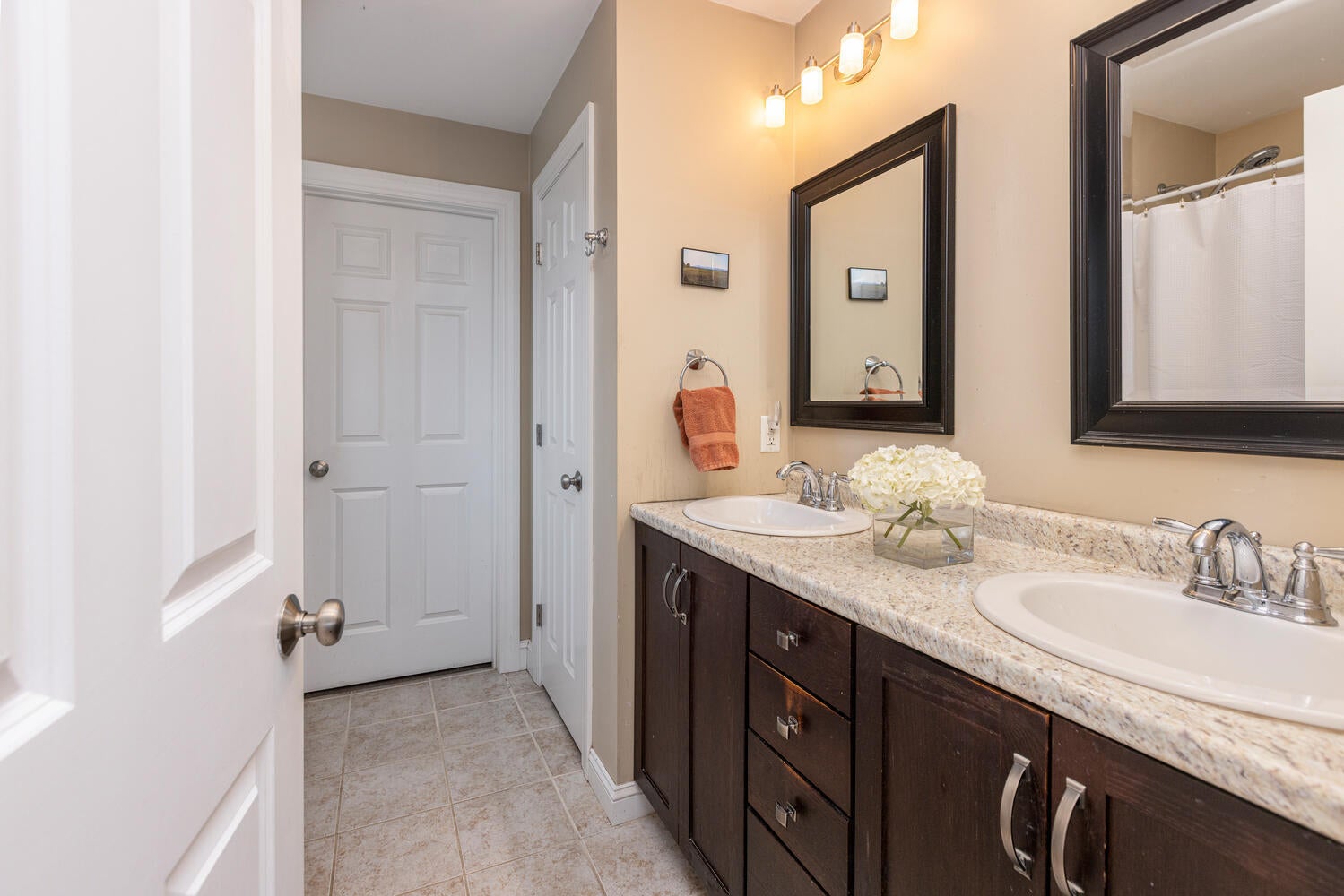 Scarborough, Maine, 04074, United States, 3 Bedrooms Bedrooms, ,3 BathroomsBathrooms,Residential,Active,1781586