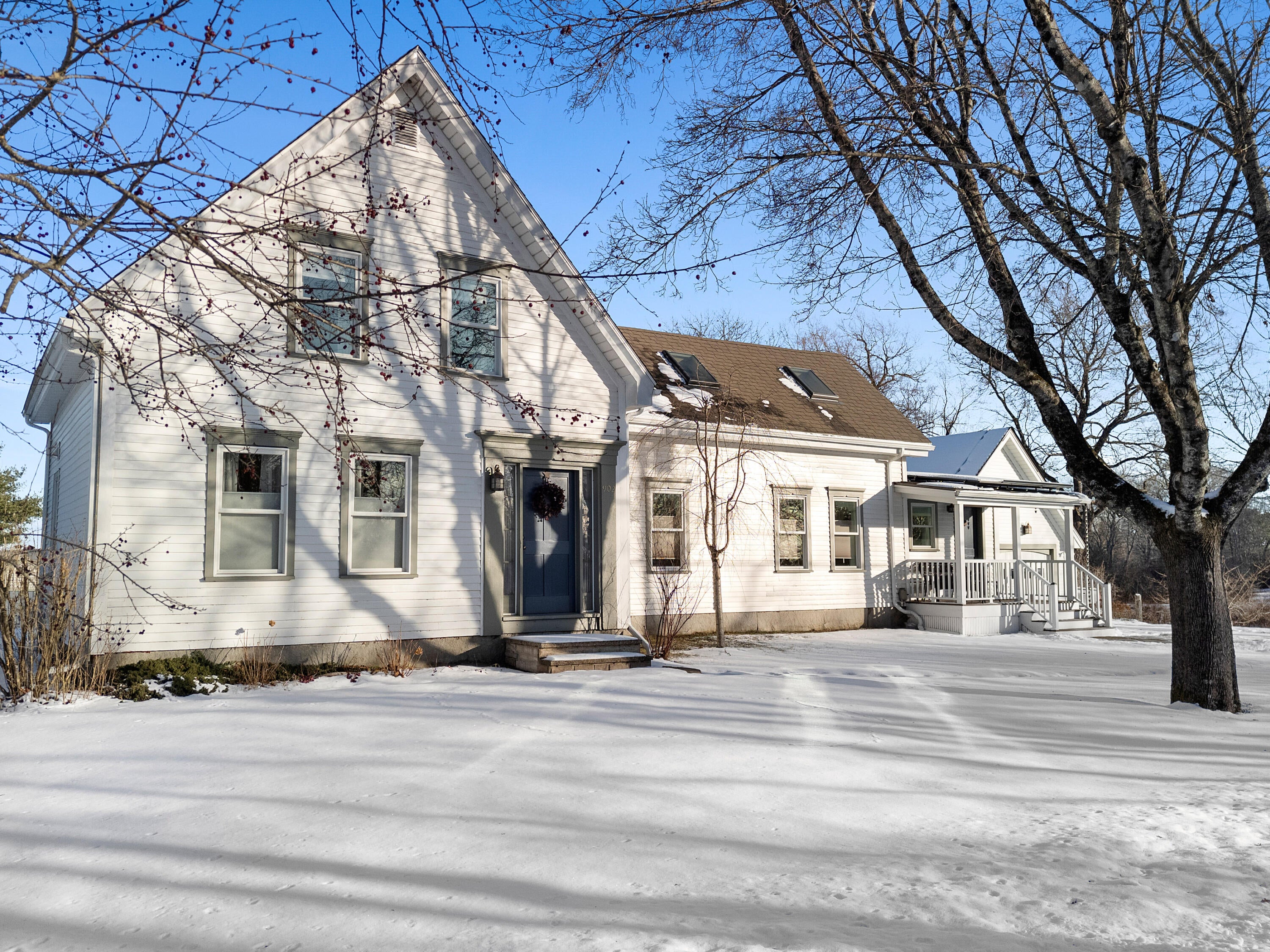 Waldoboro, Maine, 04572, United States, 4 Bedrooms Bedrooms, ,3 BathroomsBathrooms,Residential,Active,2007941