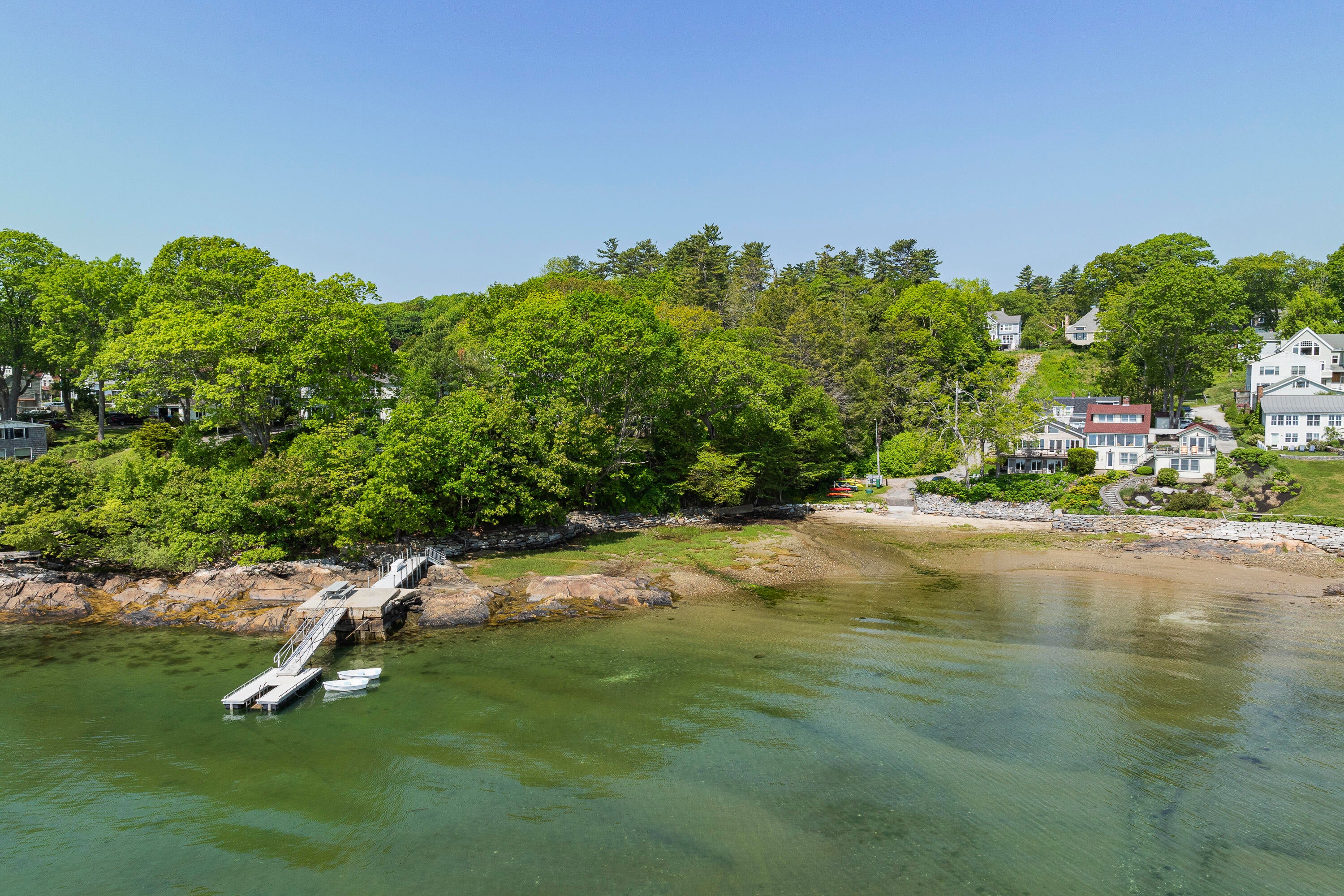 Falmouth, Maine, 04105, United States, 5 Bedrooms Bedrooms, ,6 BathroomsBathrooms,Residential,Active,1853629