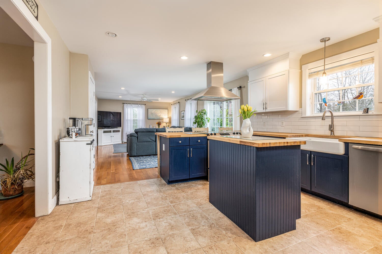 Scarborough, Maine, 04074, United States, 3 Bedrooms Bedrooms, ,3 BathroomsBathrooms,Residential,Active,1781586