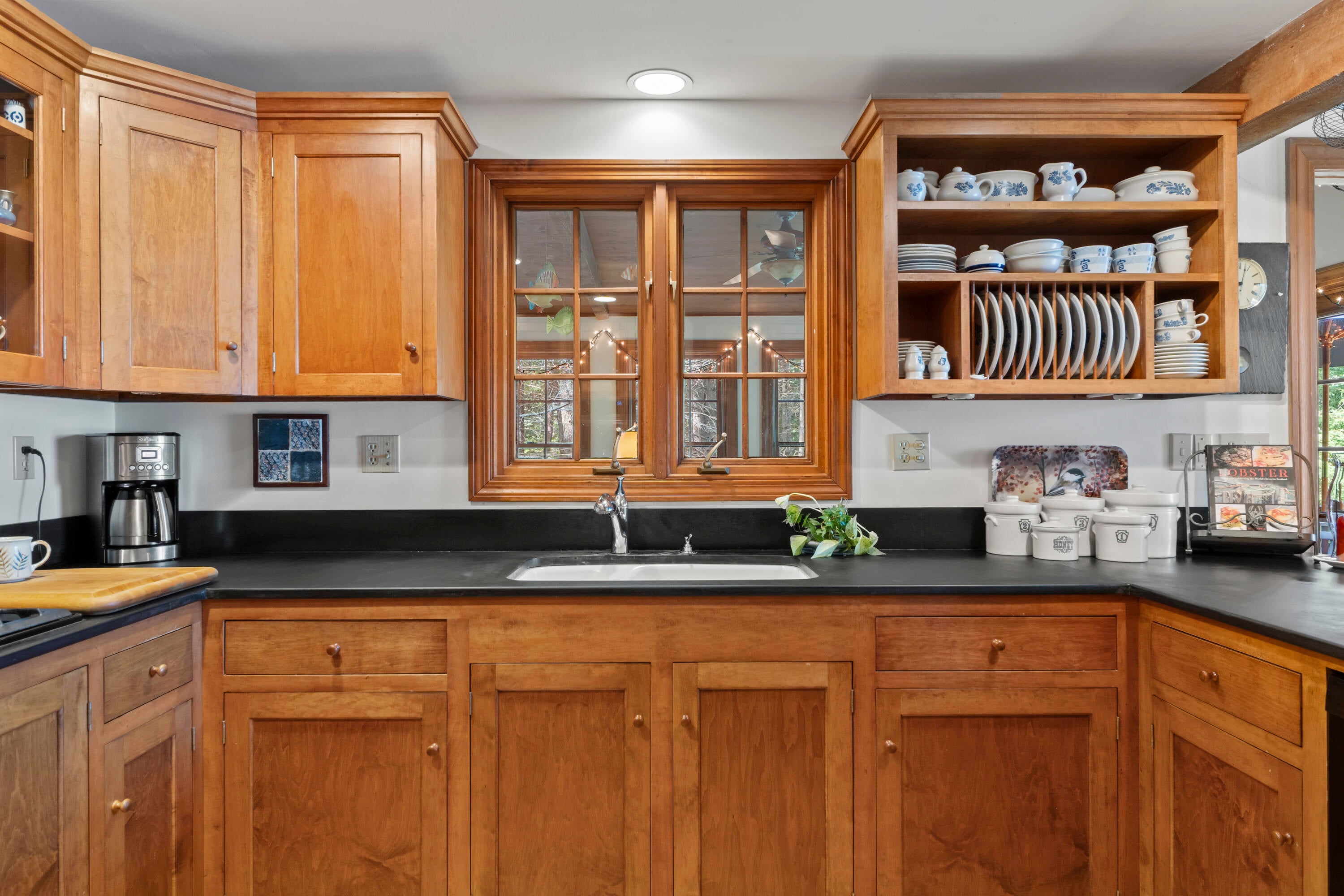 Harpswell, Maine, 04079, United States, 3 Bedrooms Bedrooms, ,2 BathroomsBathrooms,Residential,Active,1913036