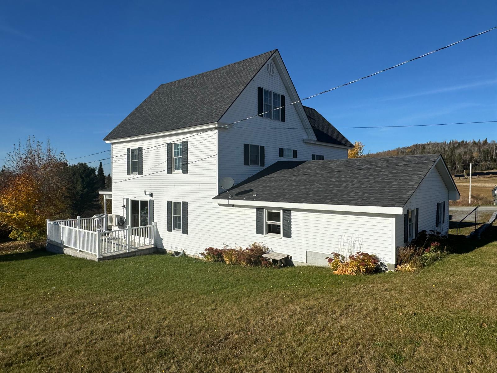 New Canada, Maine, 04743, United States, 6 Bedrooms Bedrooms, ,2 BathroomsBathrooms,Residential,Active,1702003