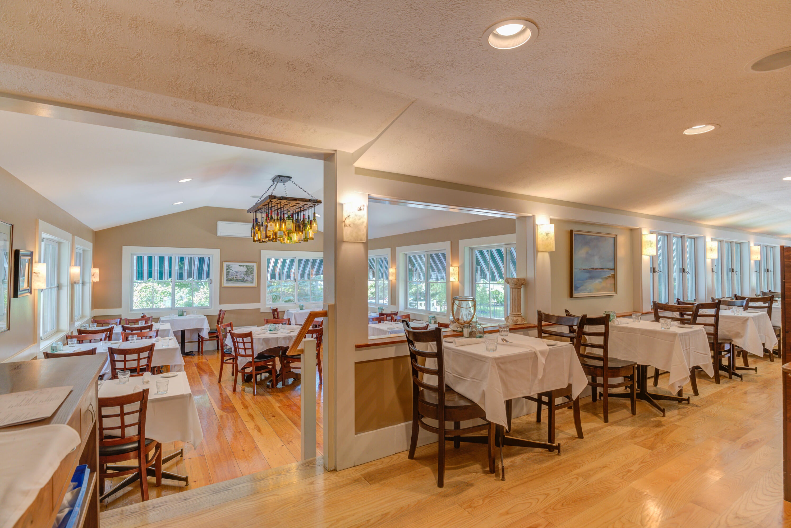 Ogunquit, Maine, 03907, United States, 2 Bedrooms Bedrooms, ,4 BathroomsBathrooms,Residential,Active,1839383