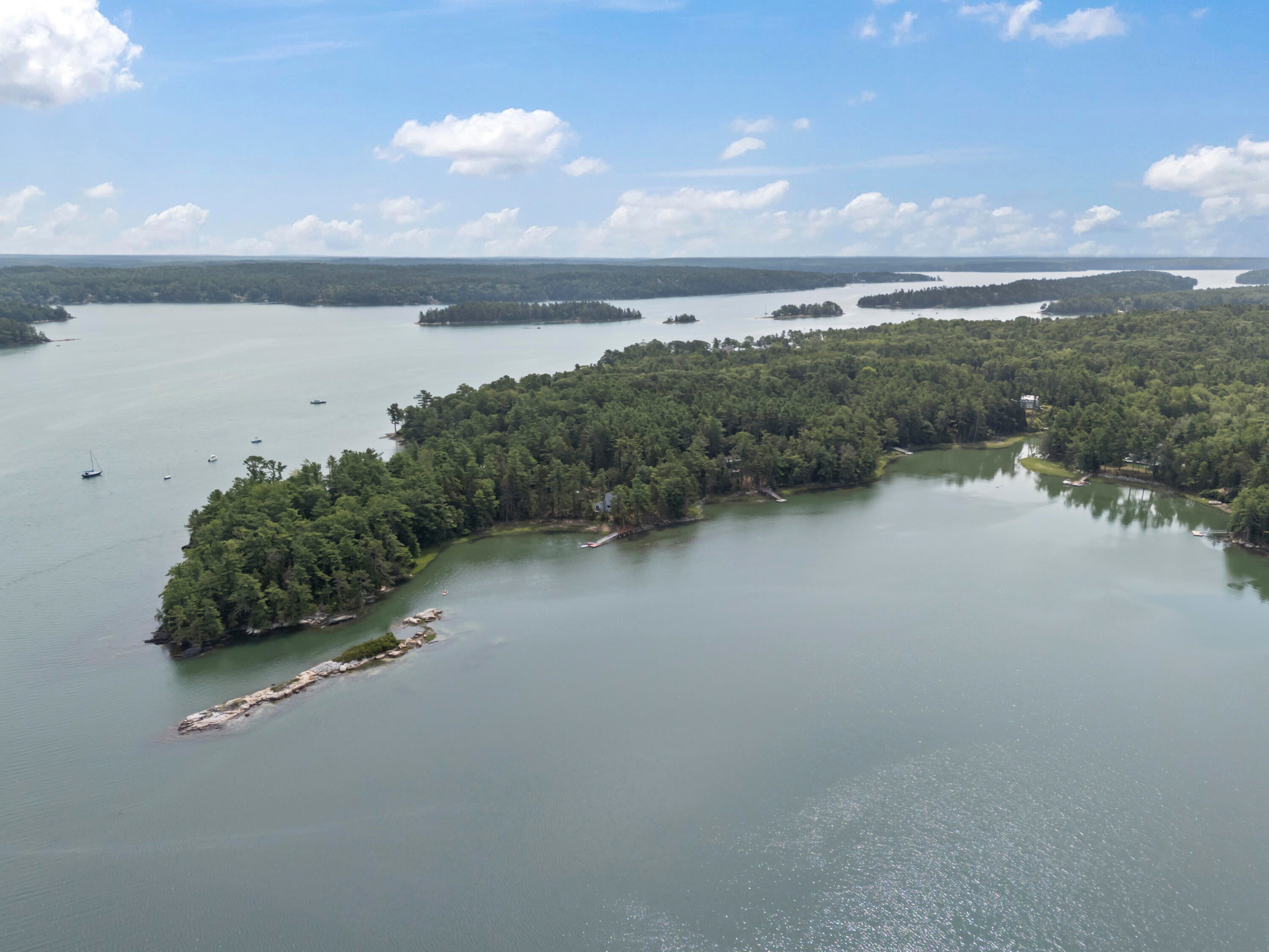 Harpswell, Maine, 04079, United States, 3 Bedrooms Bedrooms, ,2 BathroomsBathrooms,Residential,Active,1913036
