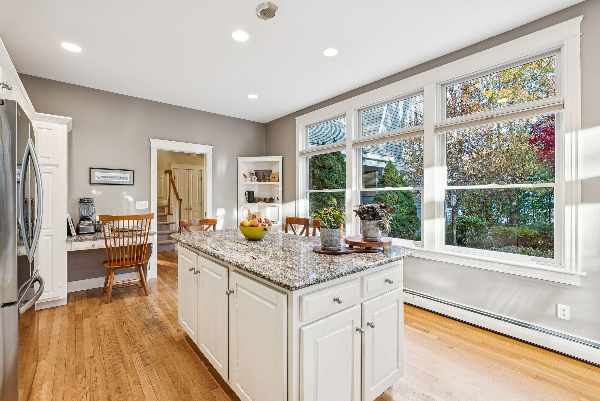 Falmouth, Maine, 04105, United States, 5 Bedrooms Bedrooms, ,4 BathroomsBathrooms,Residential,Active,2002327