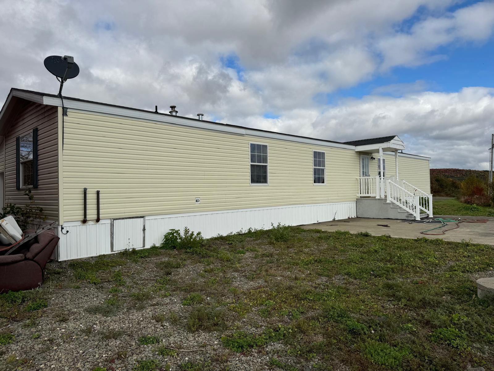 New Canada, Maine, 04743, United States, 6 Bedrooms Bedrooms, ,2 BathroomsBathrooms,Residential,Active,1702003