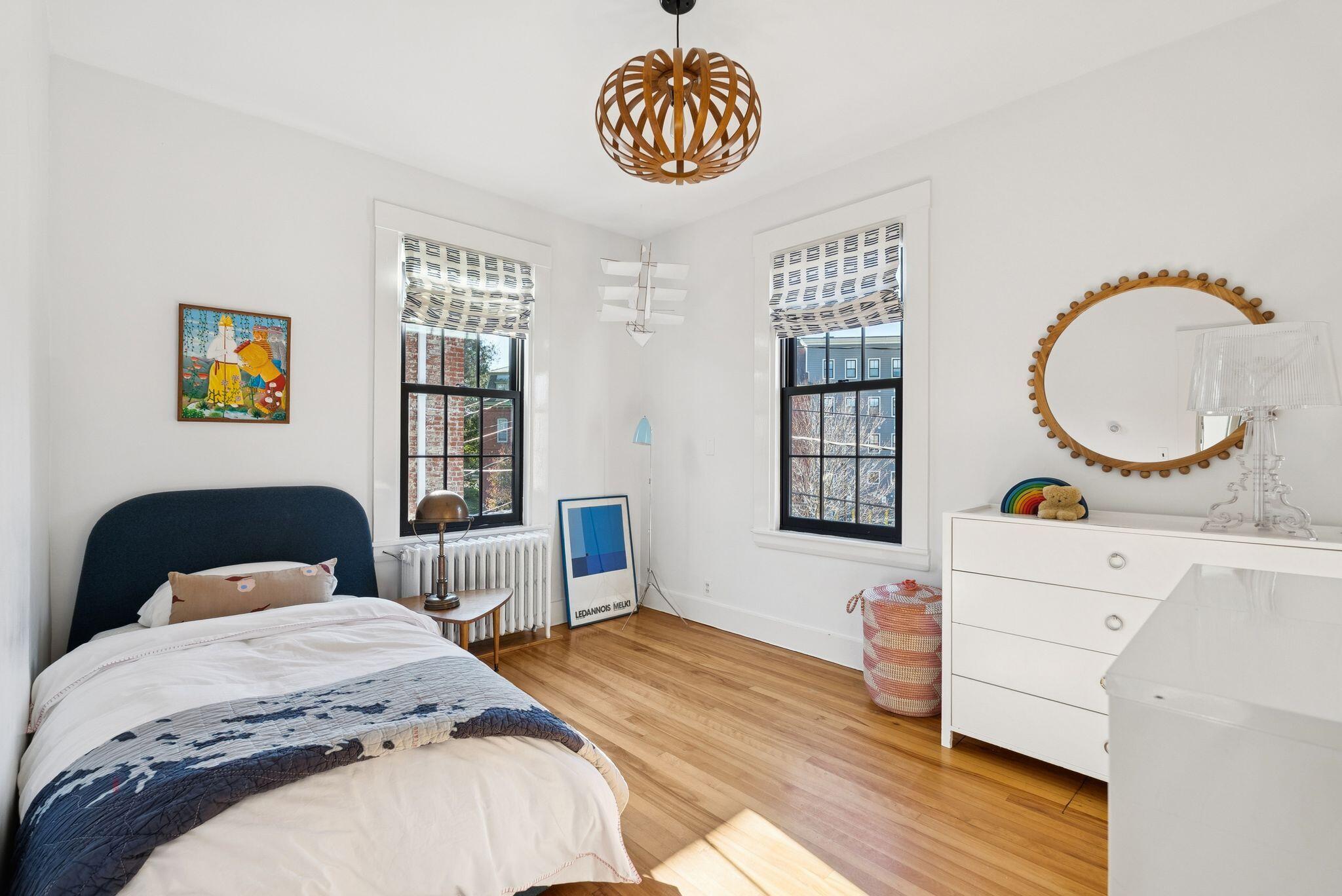 Portland, Maine, 04102, United States, 4 Bedrooms Bedrooms, ,3 BathroomsBathrooms,Residential,Active,1965802