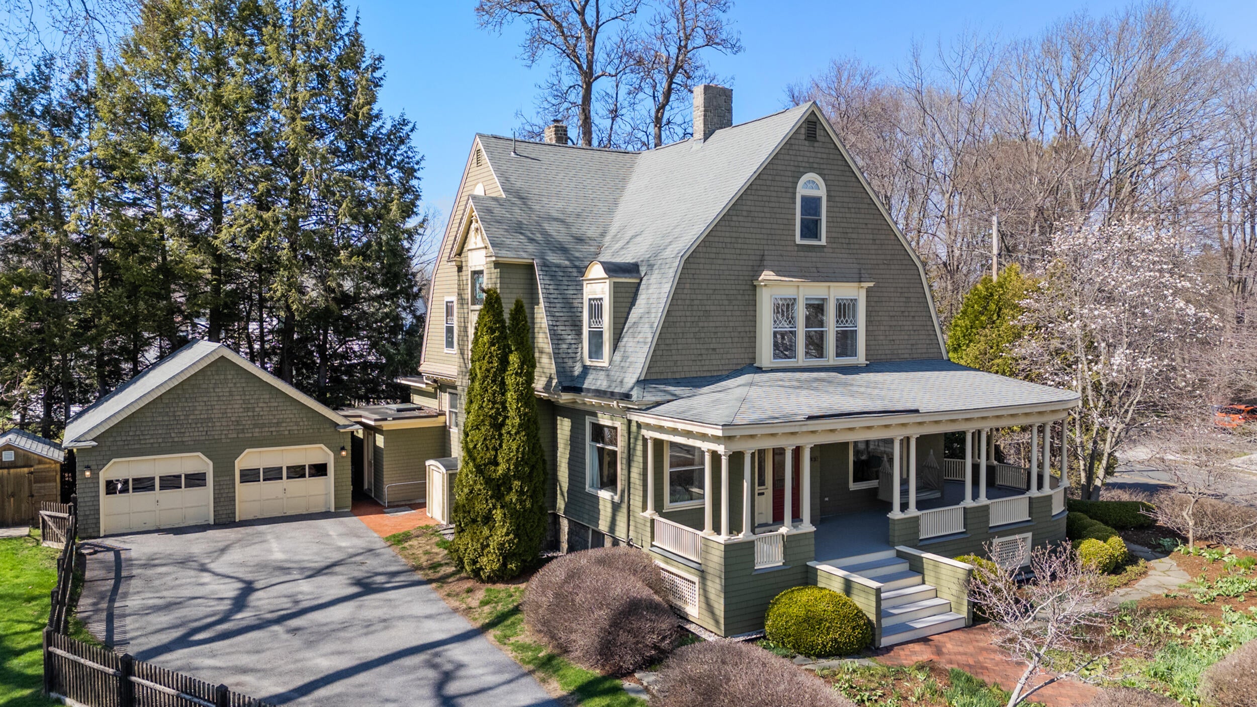 Portland, Maine, 04103, United States, 4 Bedrooms Bedrooms, ,3 BathroomsBathrooms,Residential,Active,2040217