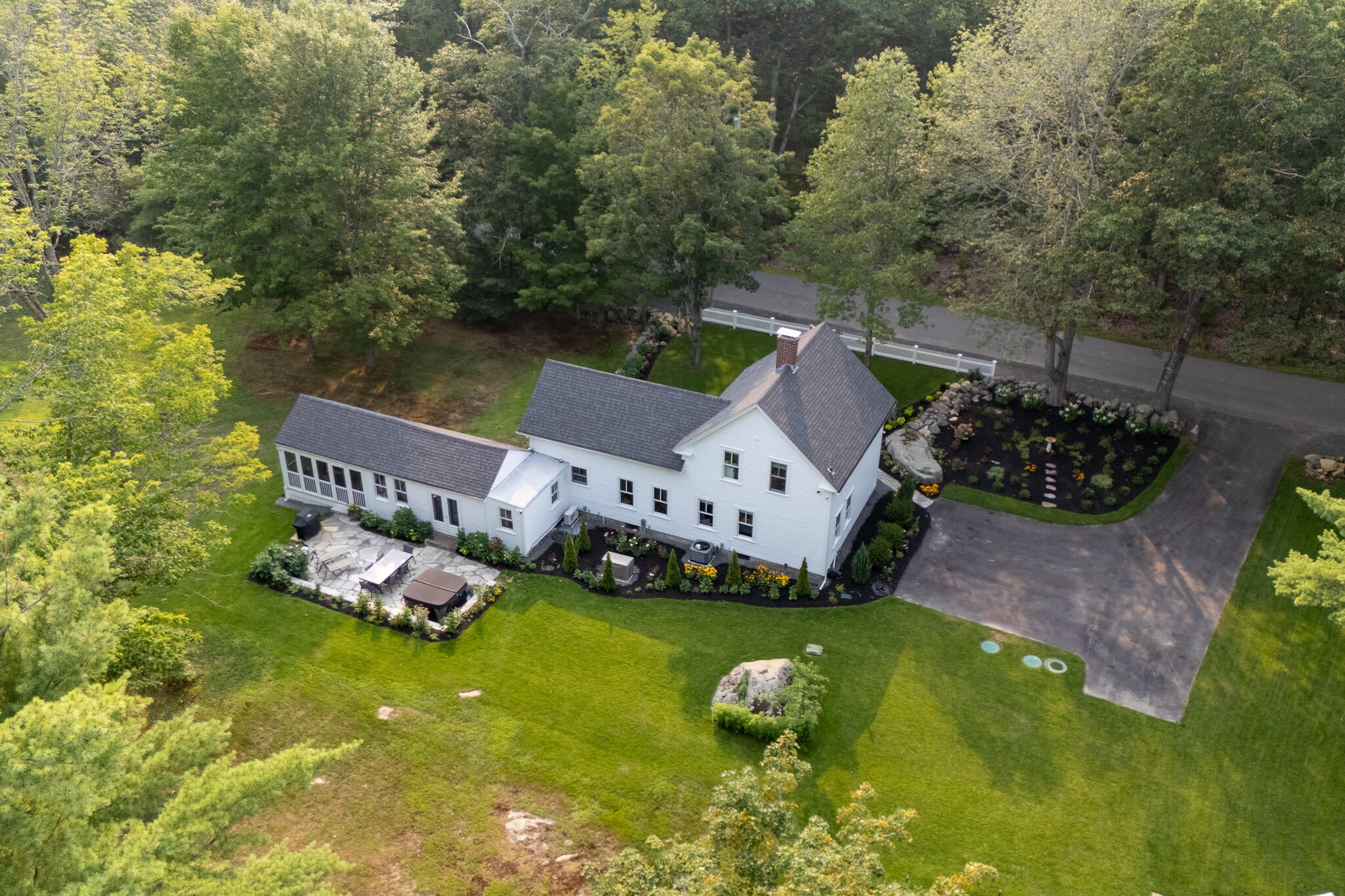 South Berwick, Maine, 03908, United States, 3 Bedrooms Bedrooms, ,2 BathroomsBathrooms,Residential,Active,1929451
