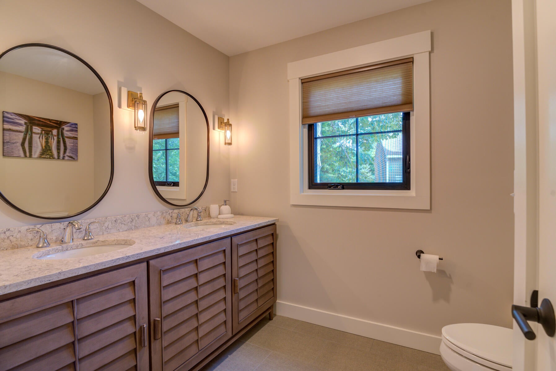 Ogunquit, Maine, 03907, United States, 3 Bedrooms Bedrooms, ,2 BathroomsBathrooms,Residential,Active,1951829