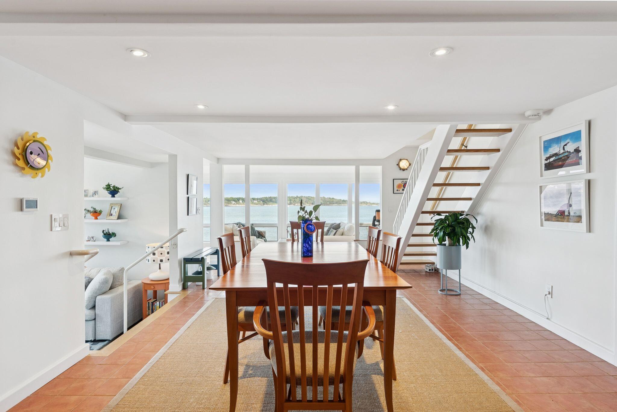 South Portland, Maine, 04106, United States, 2 Bedrooms Bedrooms, ,2 BathroomsBathrooms,Residential,Active,2013638