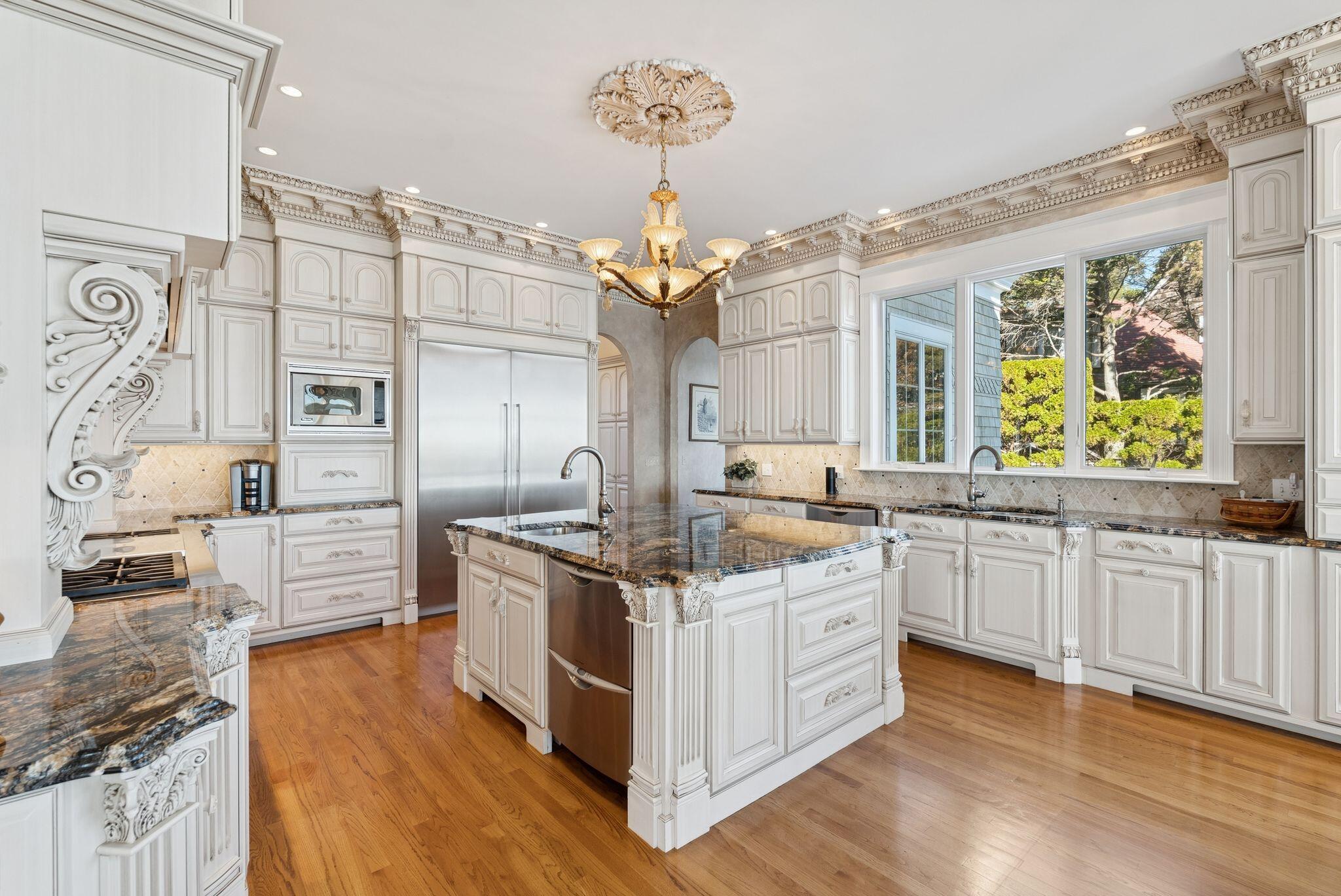 South Portland, Maine, 04106, United States, 3 Bedrooms Bedrooms, ,5 BathroomsBathrooms,Residential,Active,1954023