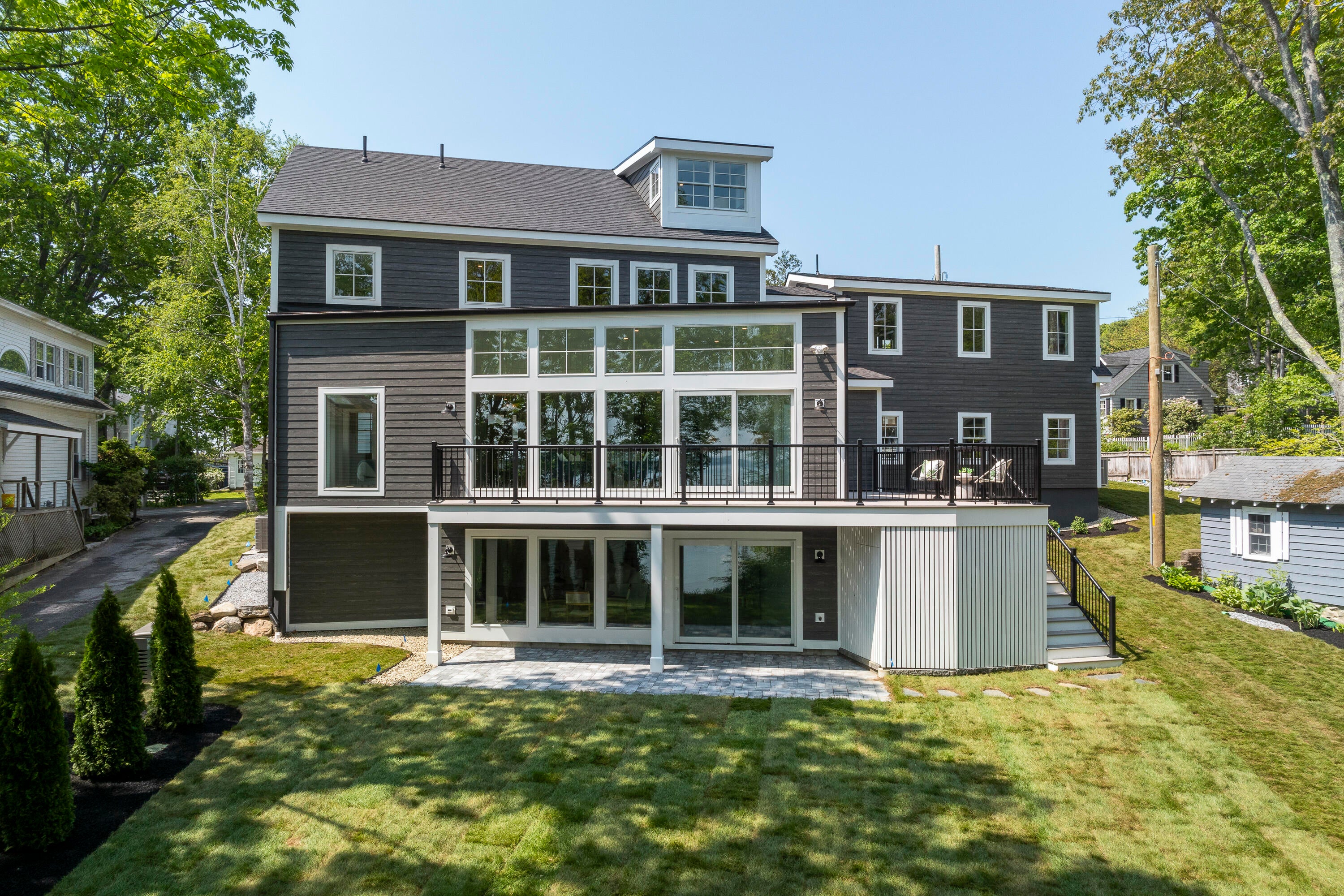 Falmouth, Maine, 04105, United States, 5 Bedrooms Bedrooms, ,6 BathroomsBathrooms,Residential,Active,1853629