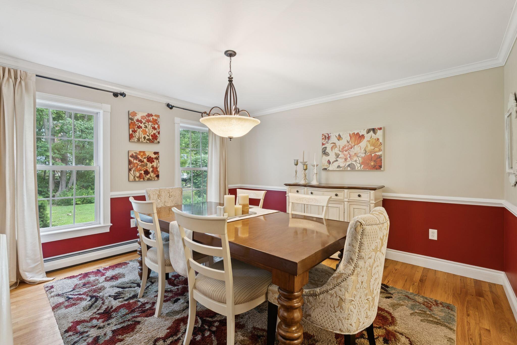 Falmouth, Maine, 04105, United States, 4 Bedrooms Bedrooms, ,3 BathroomsBathrooms,Residential,Active,1920228