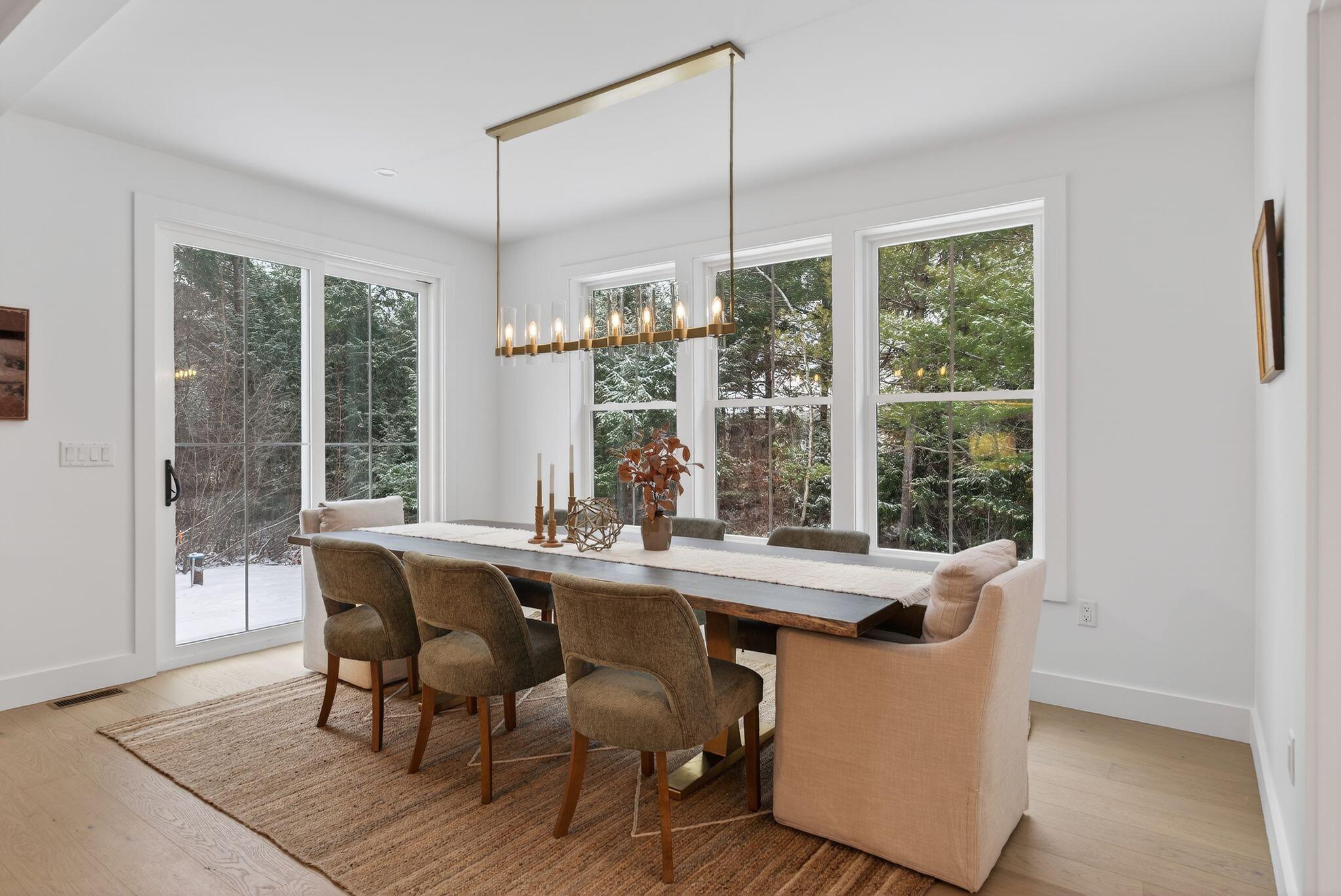 Falmouth, Maine, 04105, United States, 4 Bedrooms Bedrooms, ,4 BathroomsBathrooms,Residential,Active,2001079