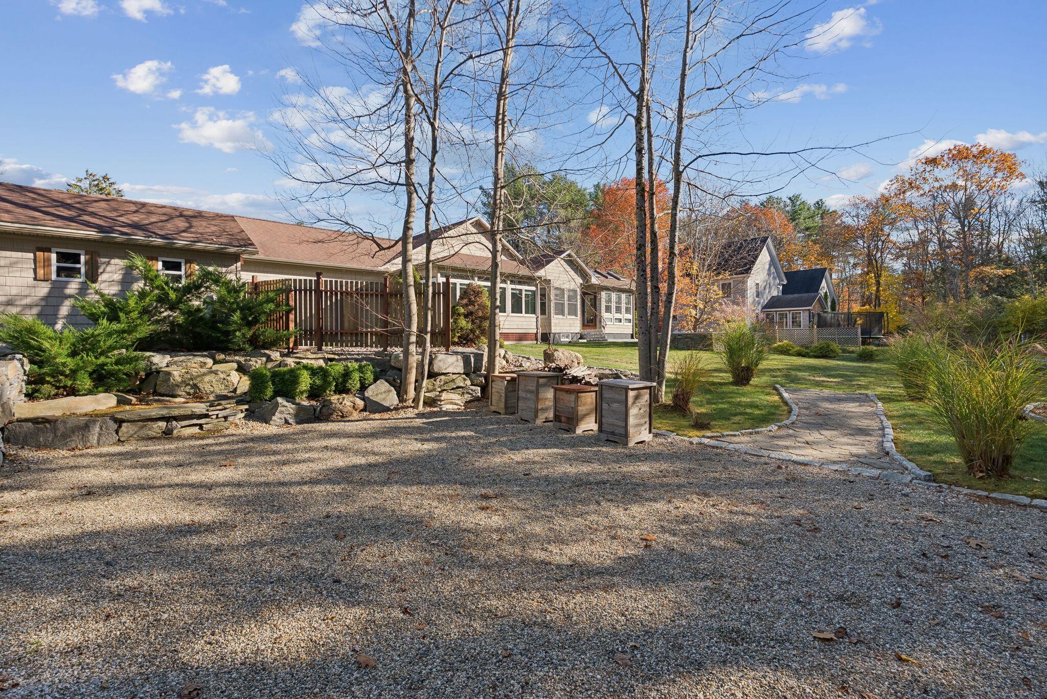 Brunswick, Maine, 04011, United States, 3 Bedrooms Bedrooms, ,3 BathroomsBathrooms,Residential,Active,1985566