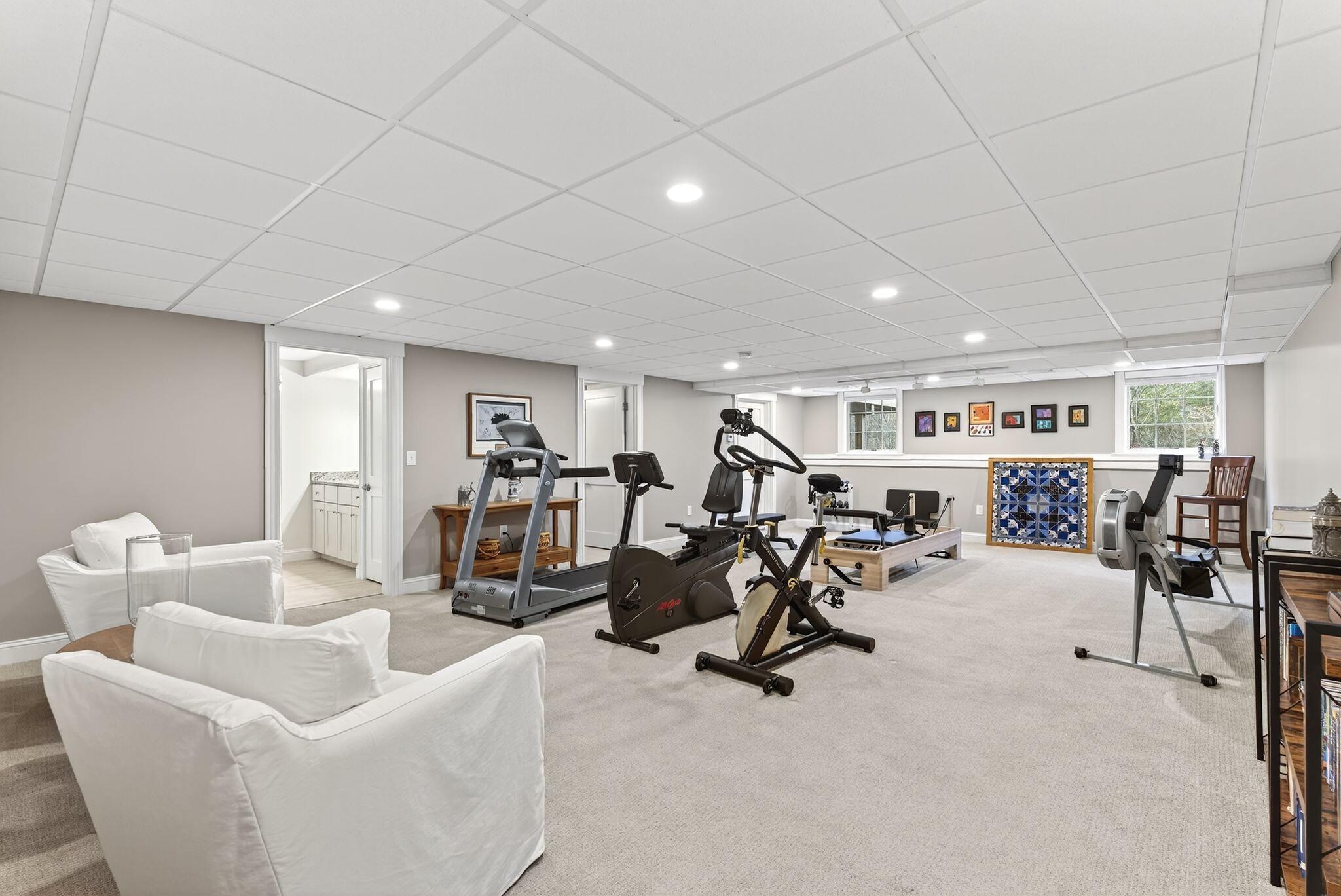 Falmouth, Maine, 04105, United States, 3 Bedrooms Bedrooms, ,4 BathroomsBathrooms,Residential,Active,1998574