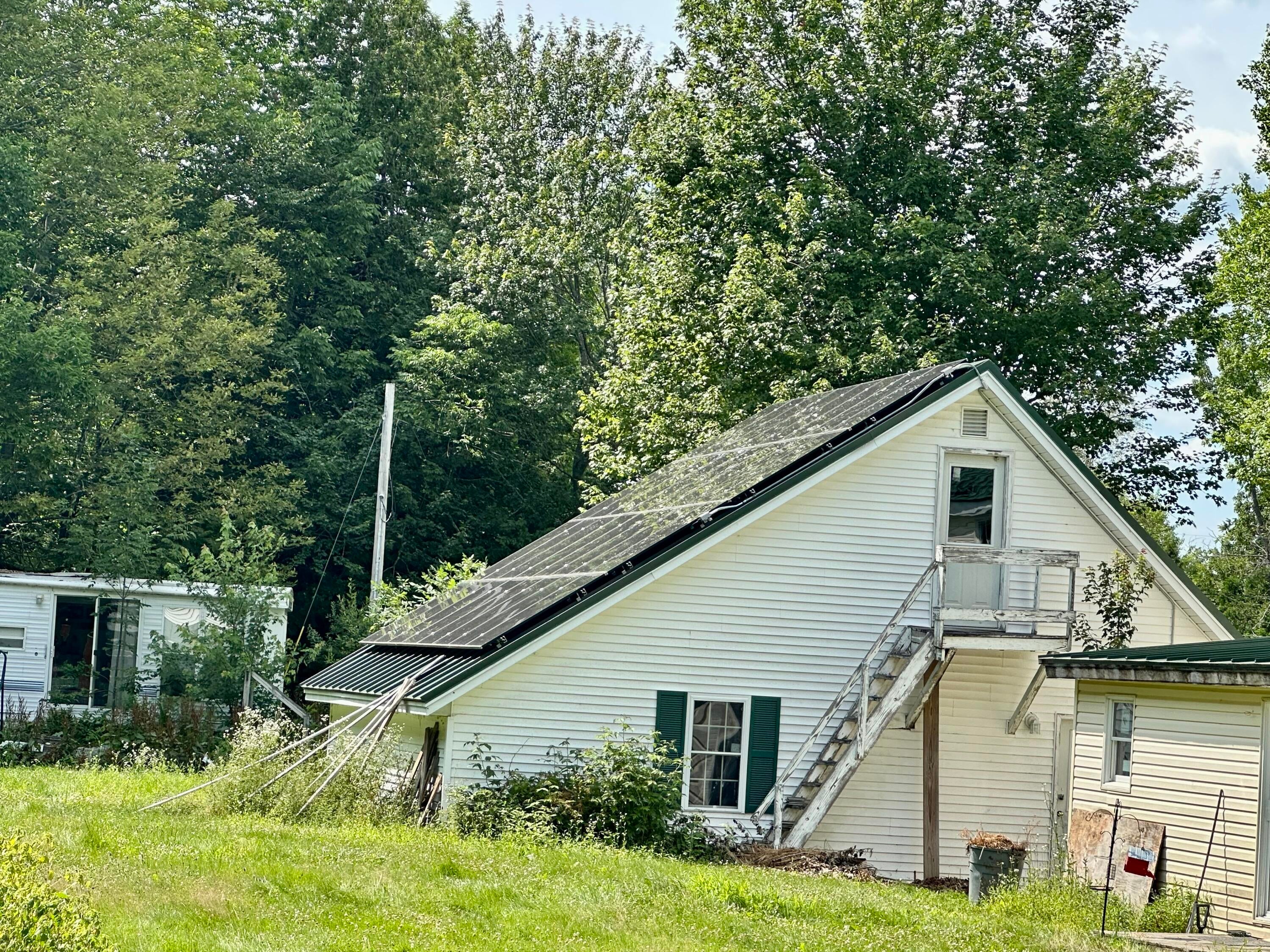 Newport, Maine, 04953, United States, 10 Bedrooms Bedrooms, ,9 BathroomsBathrooms,Residential,Active,1897992