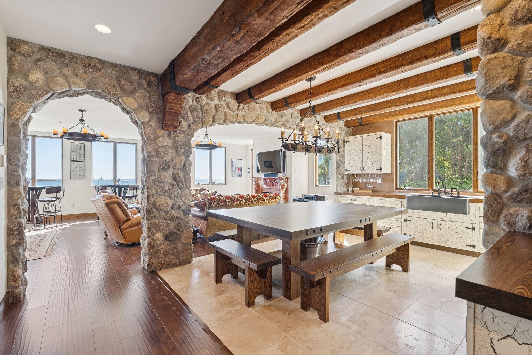 South Portland, Maine, 04106, United States, 3 Bedrooms Bedrooms, ,5 BathroomsBathrooms,Residential,Active,1954023