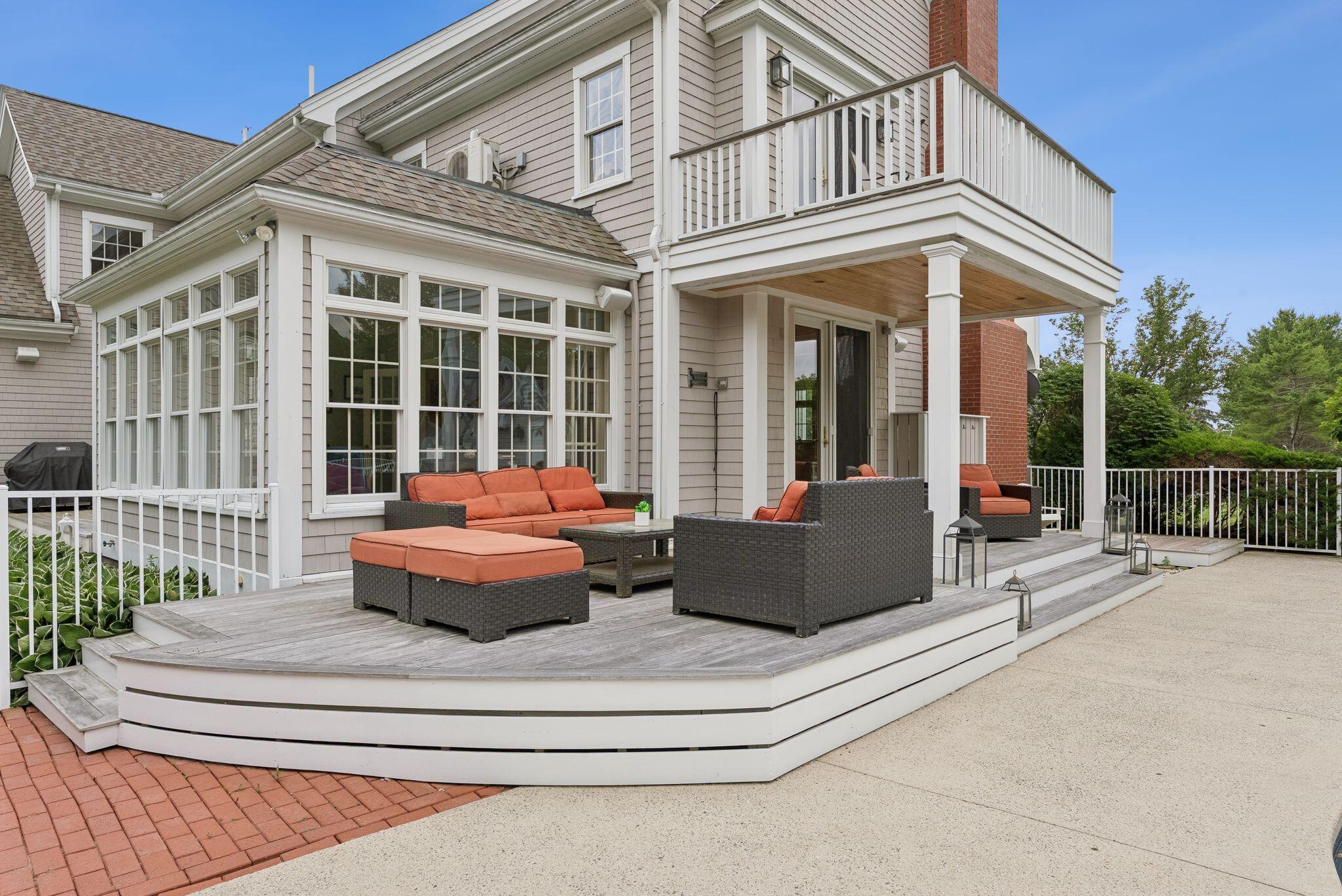 Cumberland, Maine, 04110, United States, 4 Bedrooms Bedrooms, ,5 BathroomsBathrooms,Residential,Active,1886783