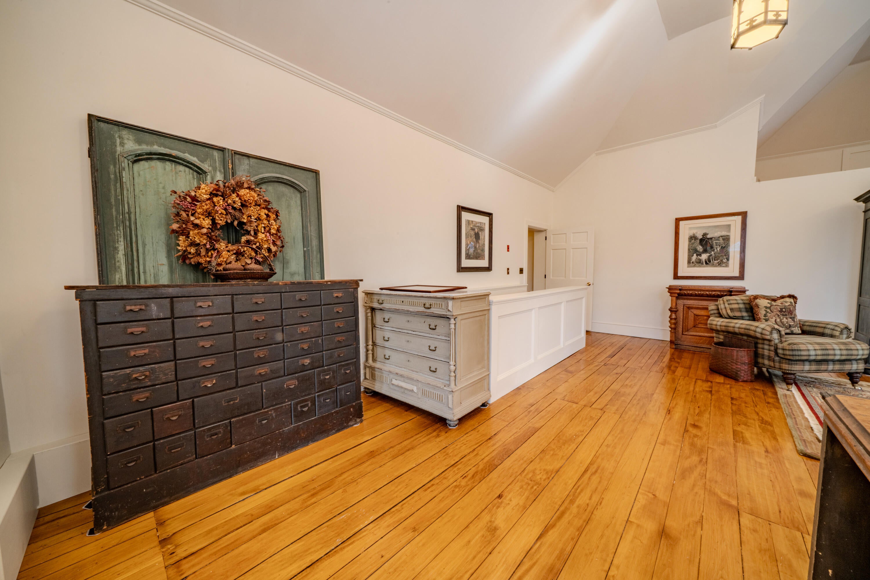 Belfast, Maine, 04915, United States, ,2 BathroomsBathrooms,Residential,Active,1762819