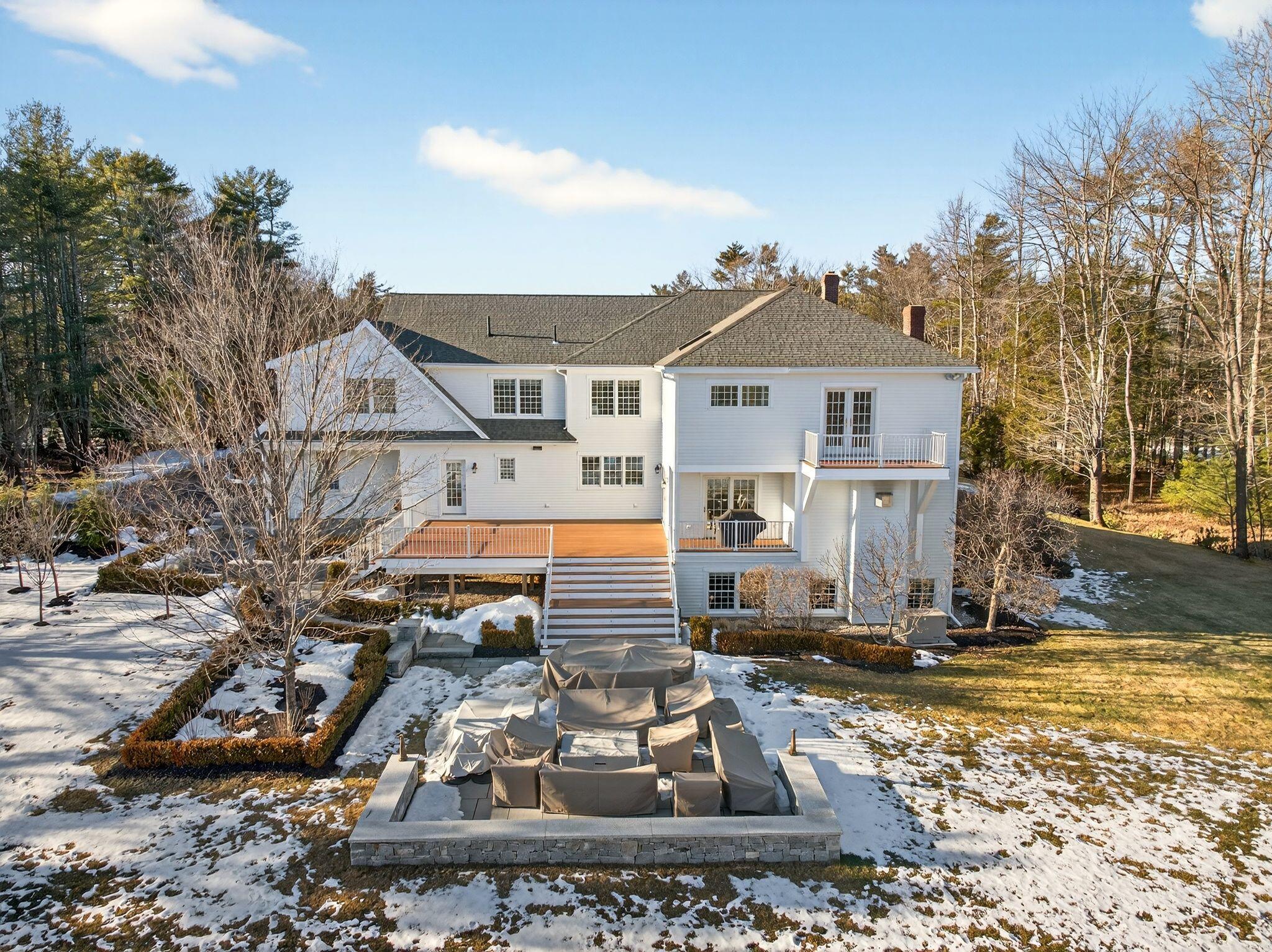Falmouth, Maine, 04105, United States, 5 Bedrooms Bedrooms, ,7 BathroomsBathrooms,Residential,Active,2013455