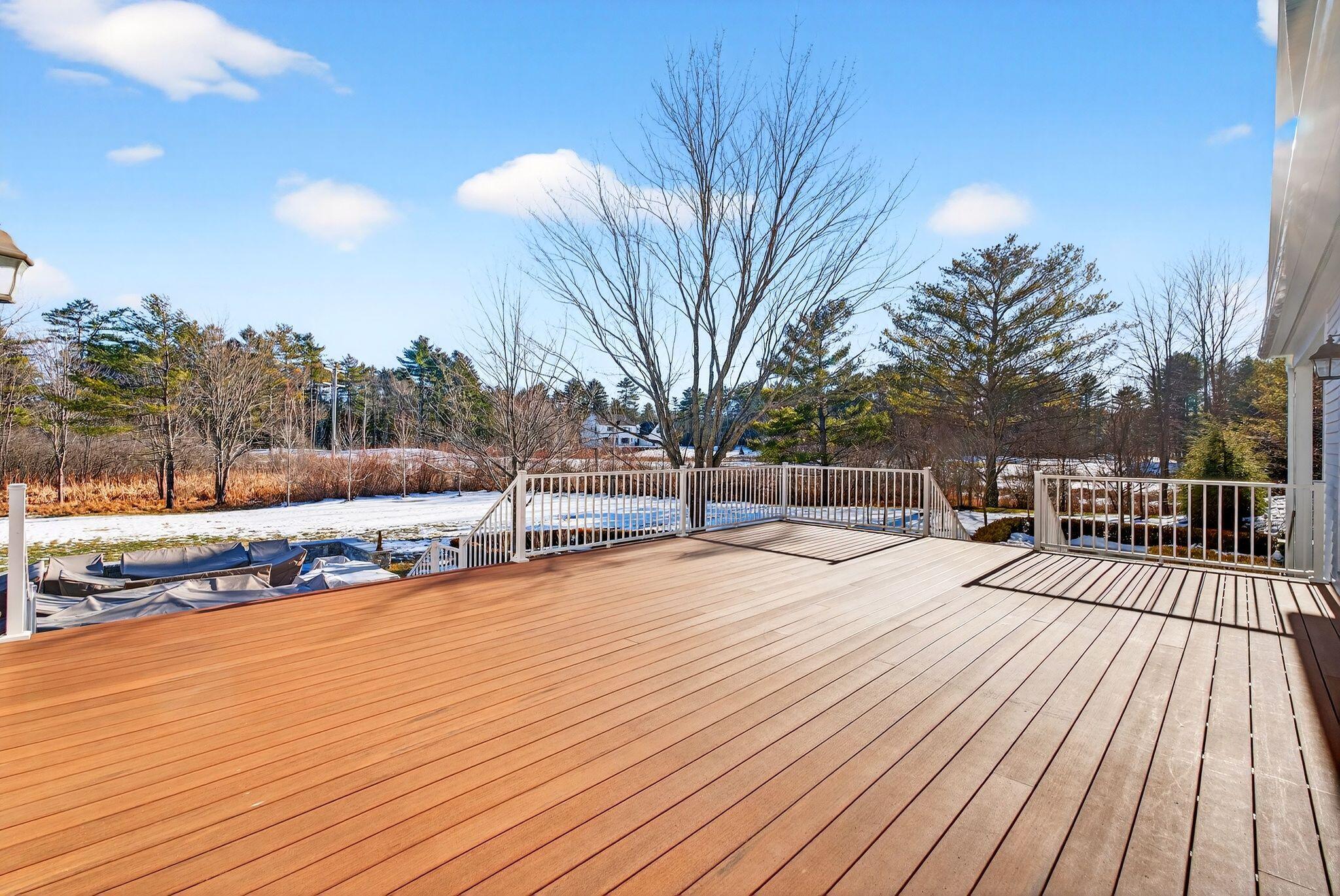 Falmouth, Maine, 04105, United States, 5 Bedrooms Bedrooms, ,7 BathroomsBathrooms,Residential,Active,2013455