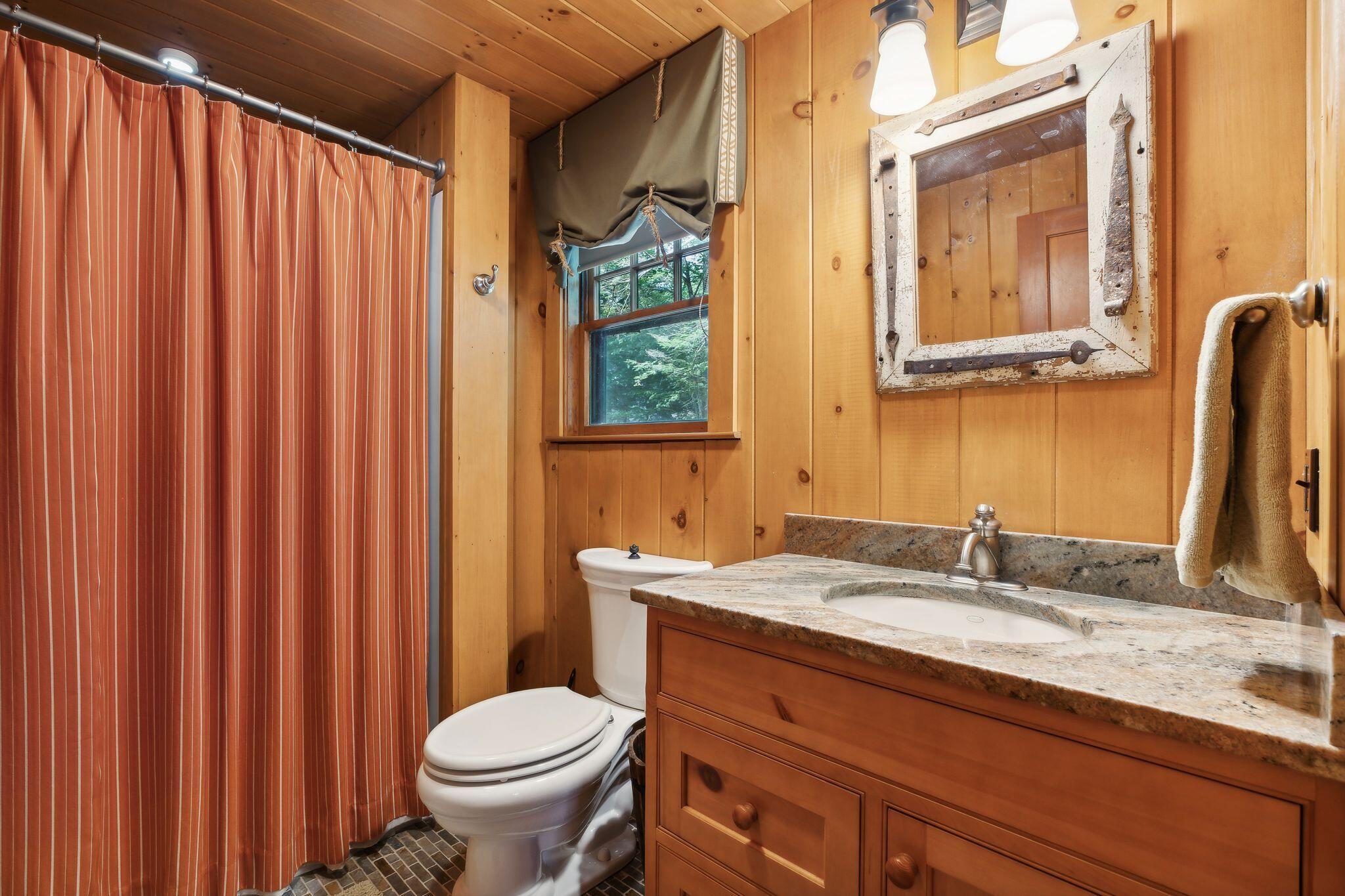 Naples, Maine, 04055, United States, 9 Bedrooms Bedrooms, ,8 BathroomsBathrooms,Residential,Active,1905064