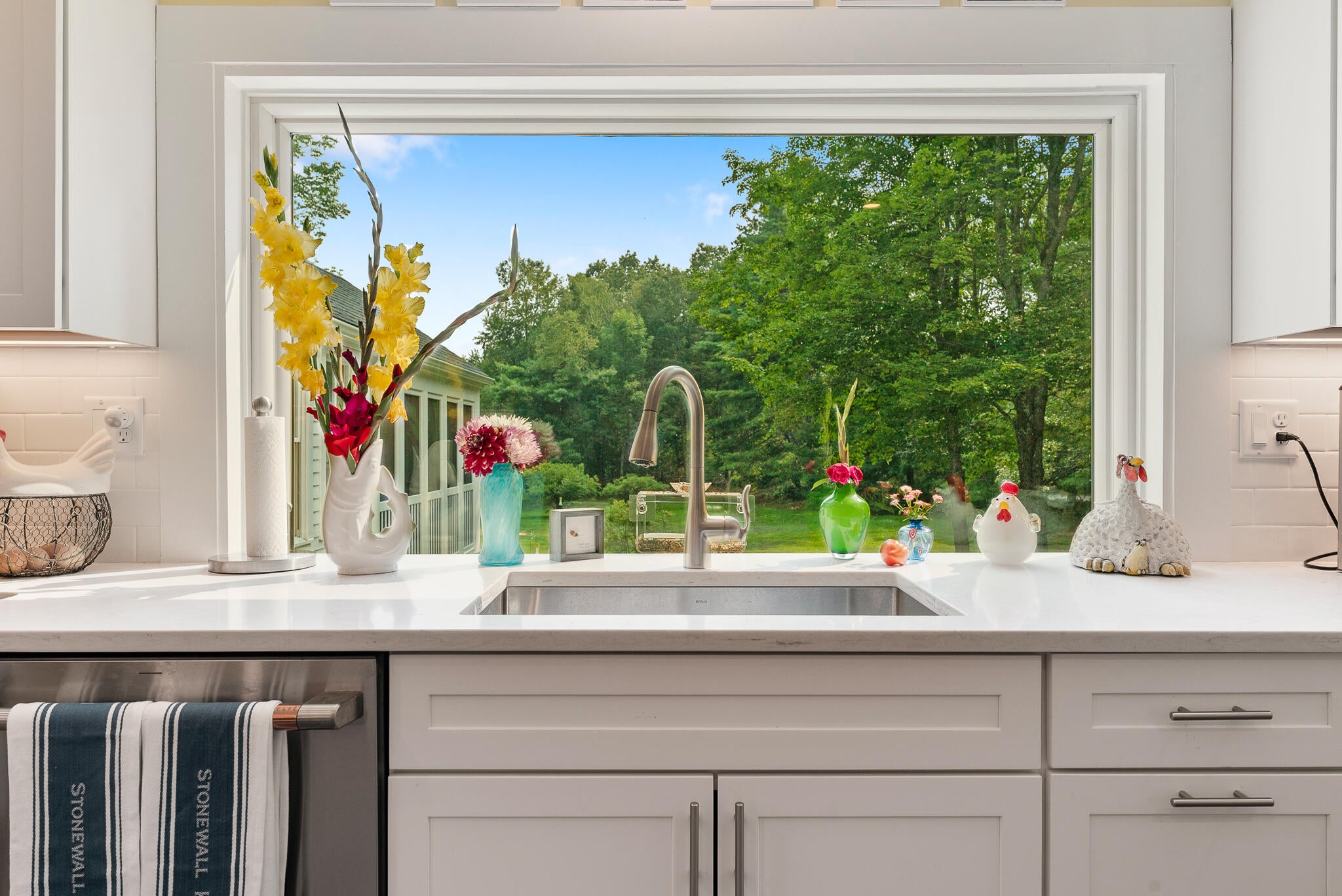 South Berwick, Maine, 03908, United States, 3 Bedrooms Bedrooms, ,2 BathroomsBathrooms,Residential,Active,1929451