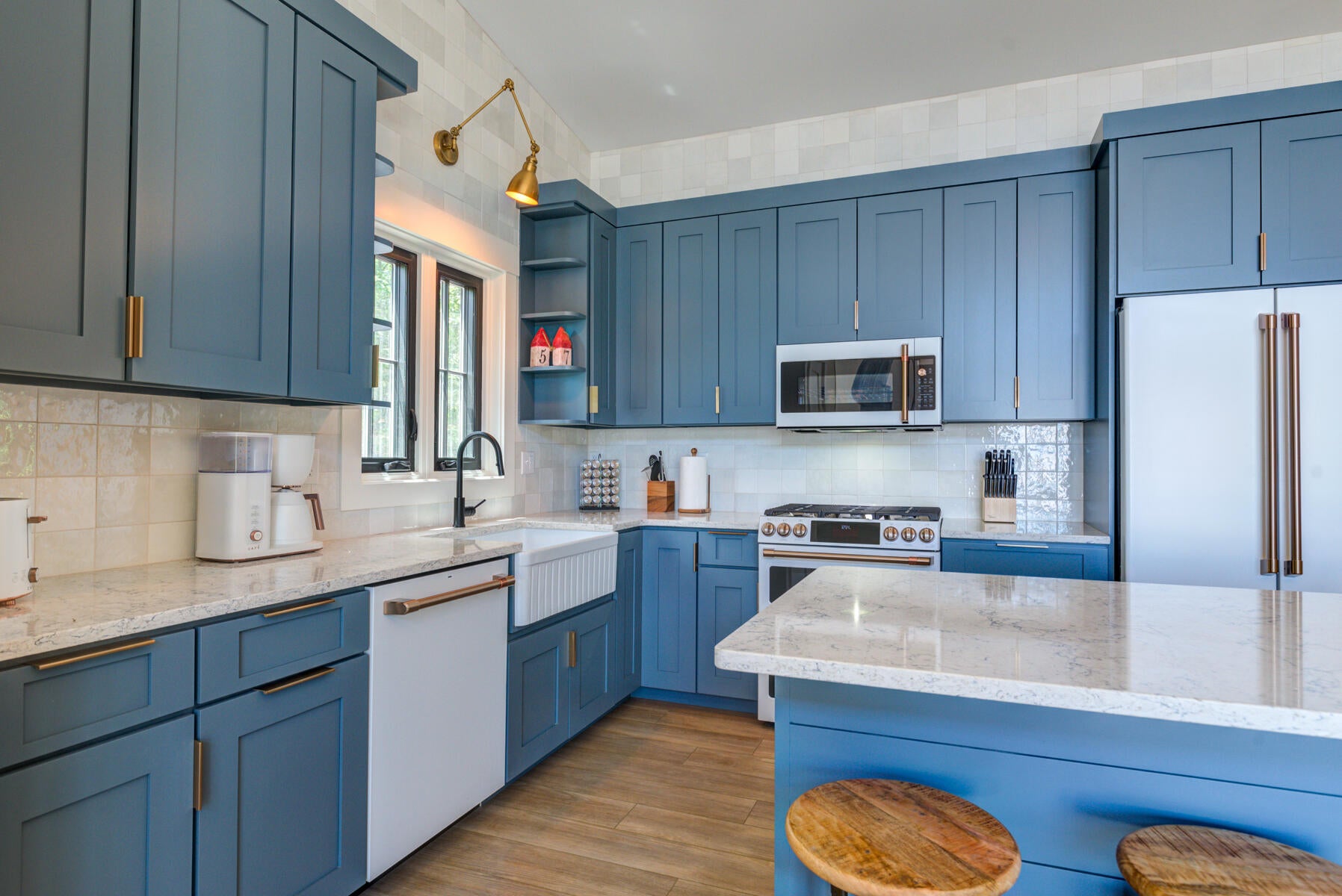 Ogunquit, Maine, 03907, United States, 3 Bedrooms Bedrooms, ,2 BathroomsBathrooms,Residential,Active,1951829